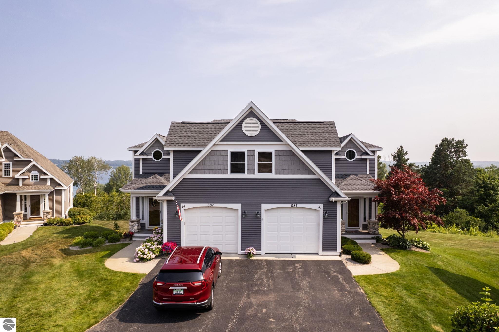 887 N Bay Cliff Drive # 16
