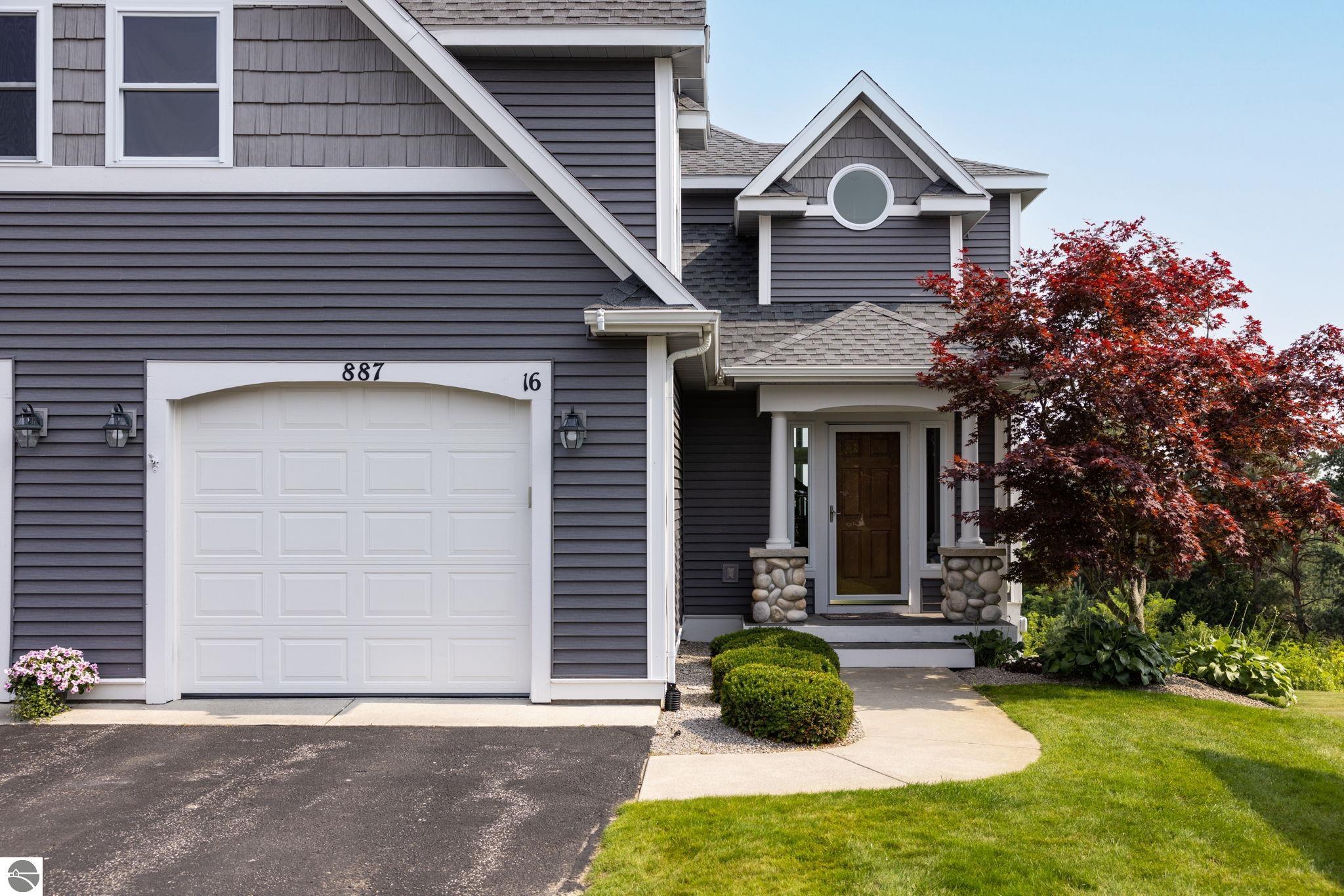 887 N Bay Cliff Drive # 16