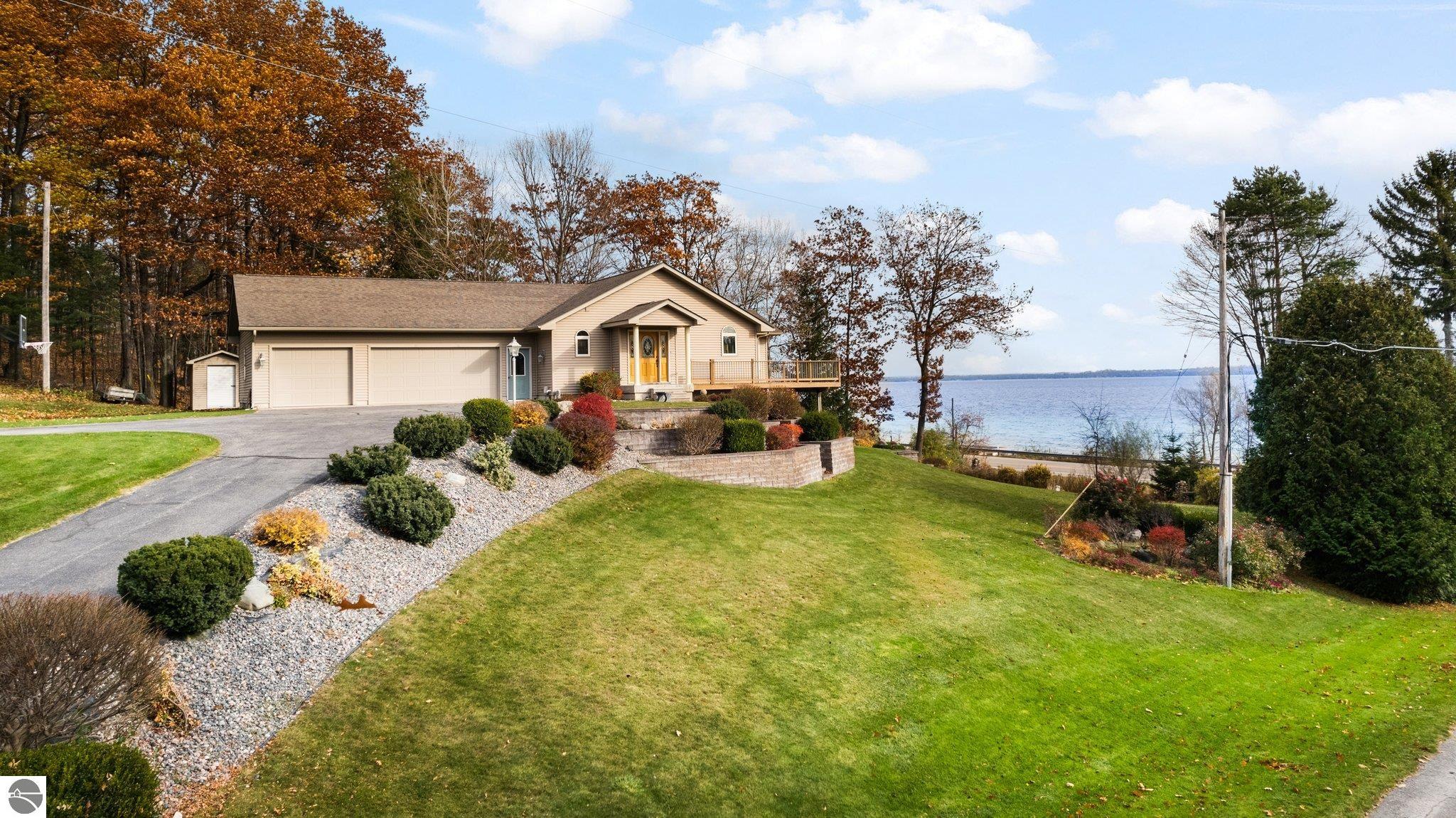 10054 Council Oak Drive