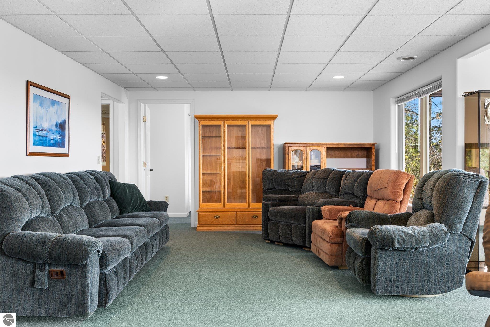 10054 Council Oak Drive