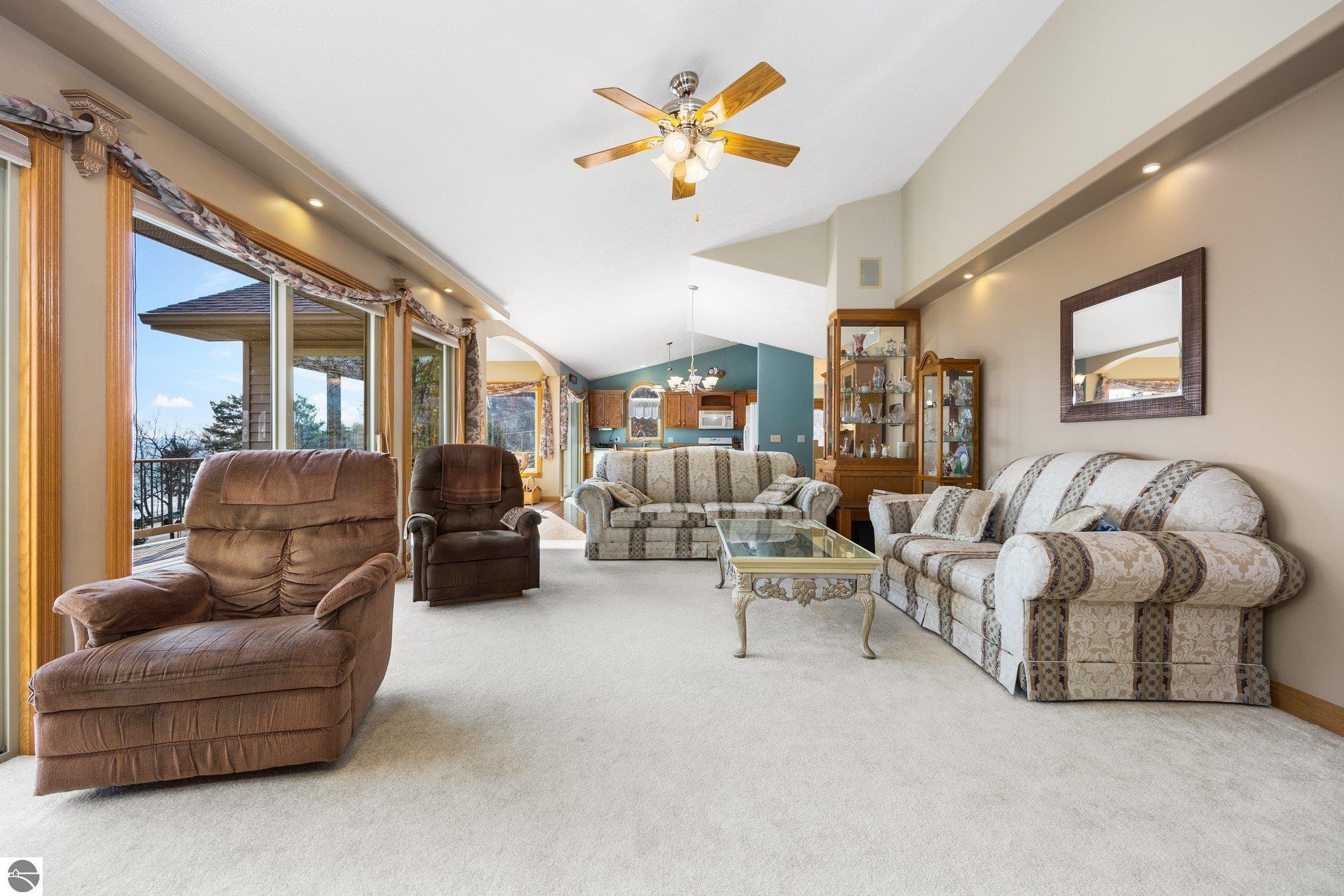 10054 Council Oak Drive