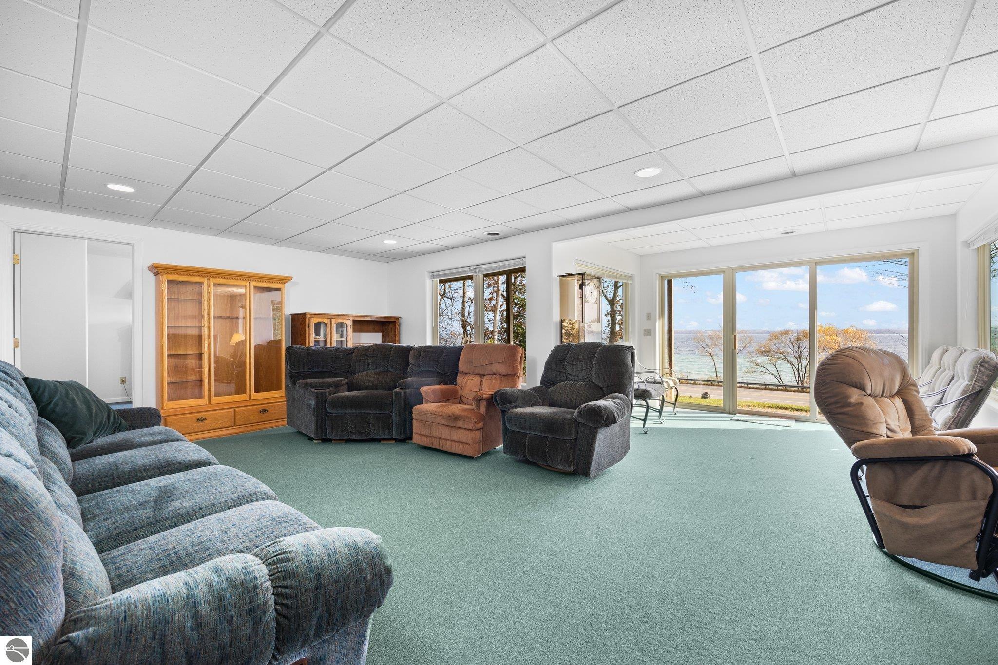 10054 Council Oak Drive