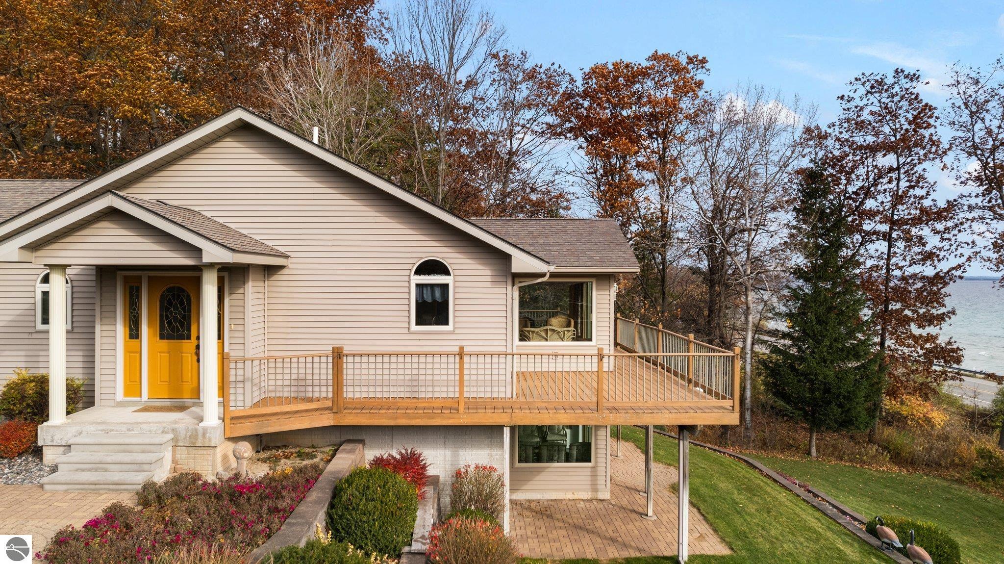 10054 Council Oak Drive