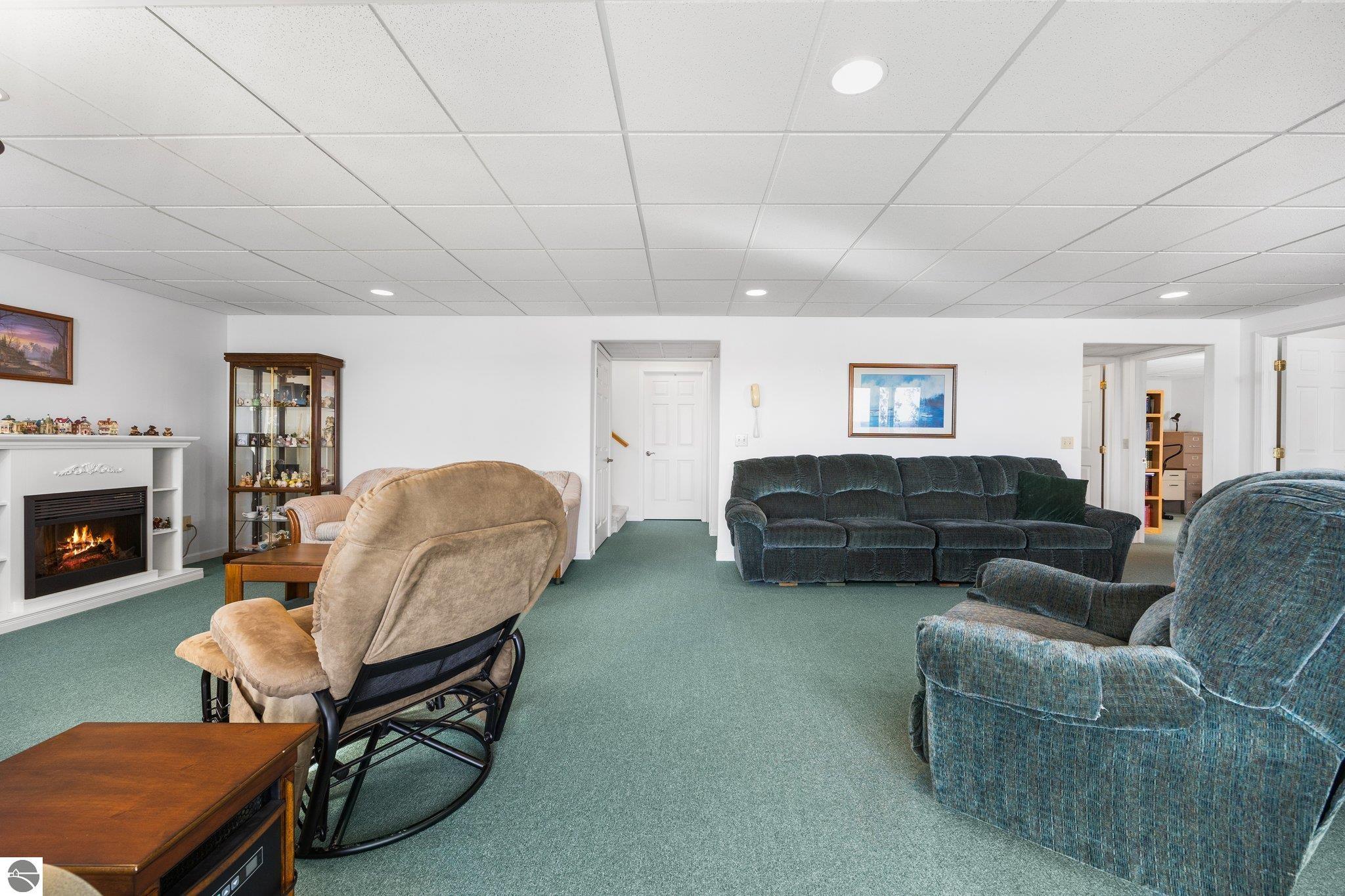 10054 Council Oak Drive