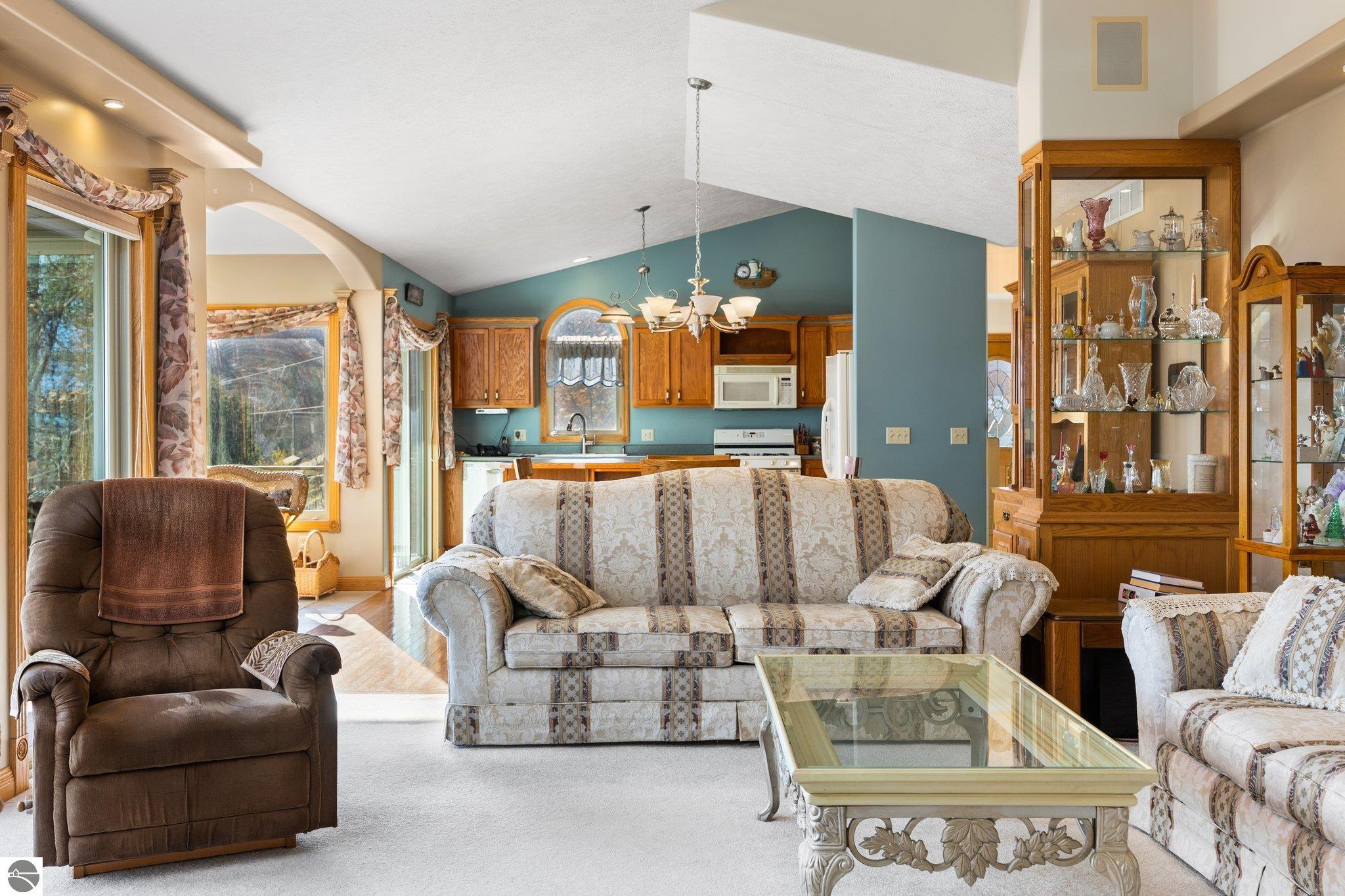 10054 Council Oak Drive