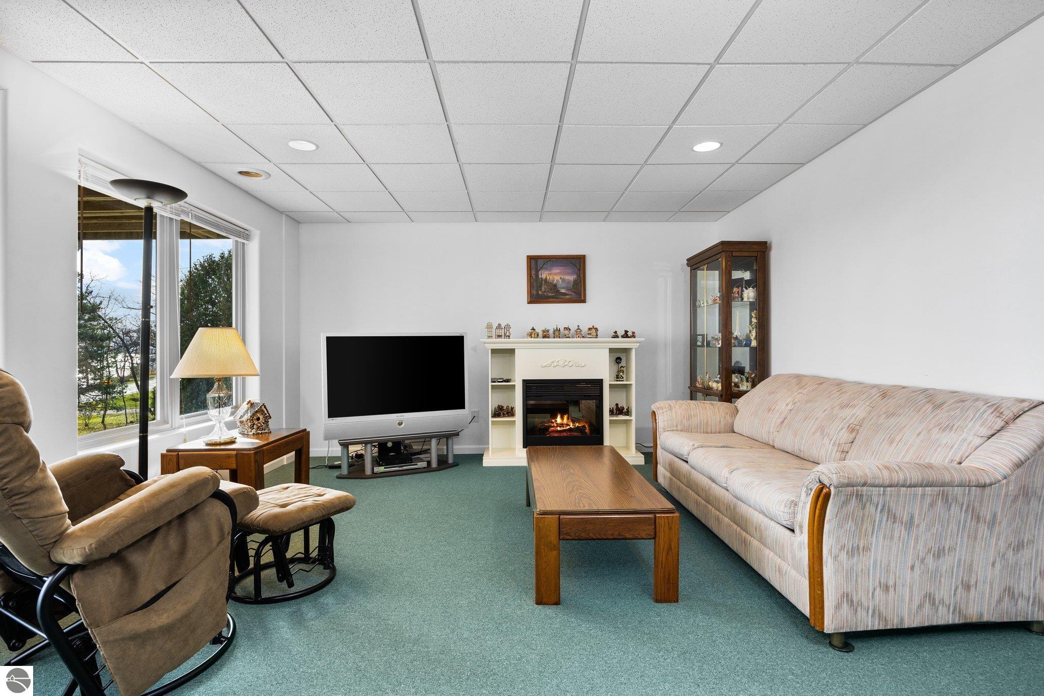 10054 Council Oak Drive