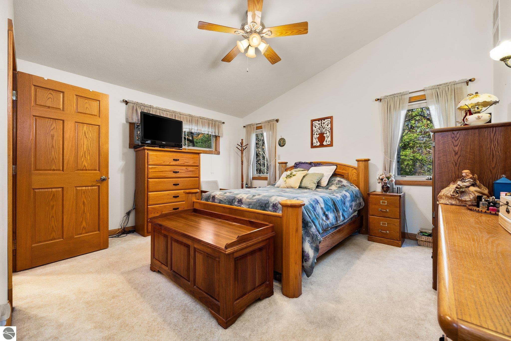 10054 Council Oak Drive
