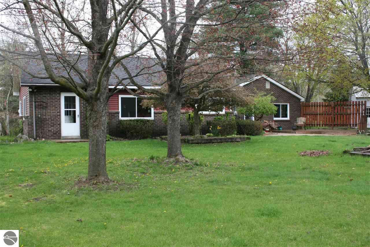 7452 Gillett Road