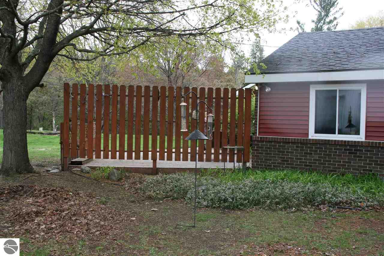 7452 Gillett Road