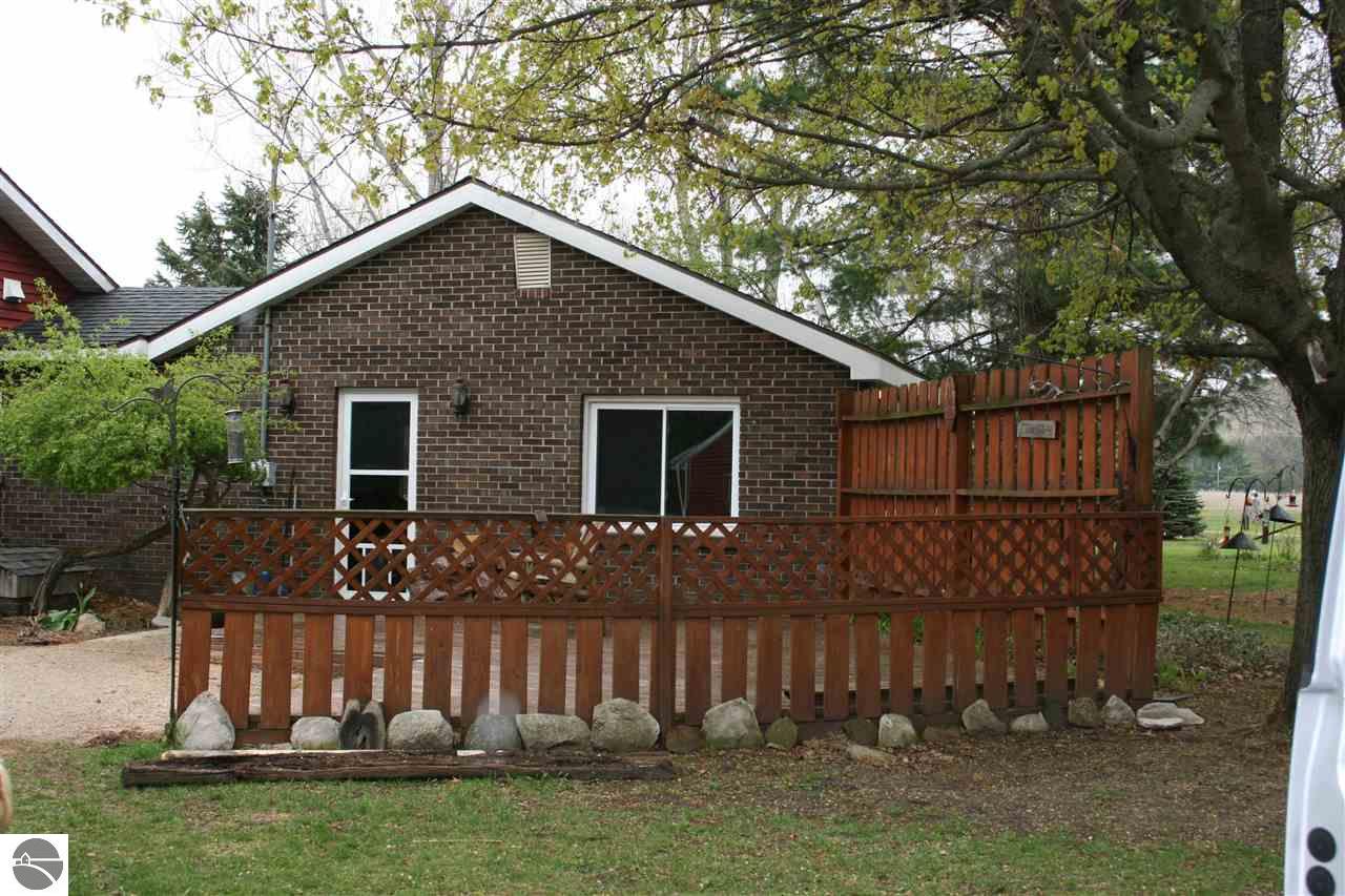 7452 Gillett Road