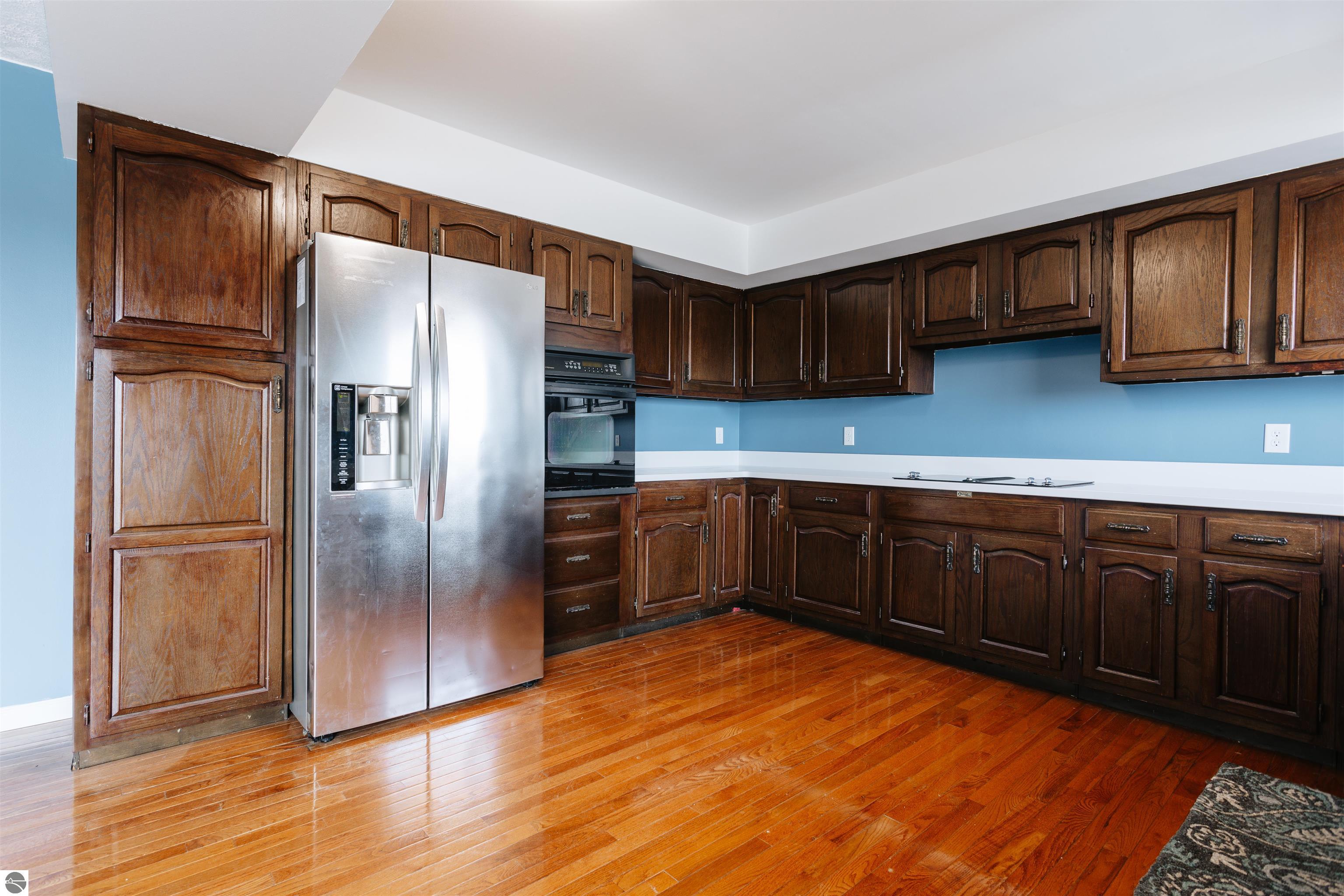 933 Valley View Drive
