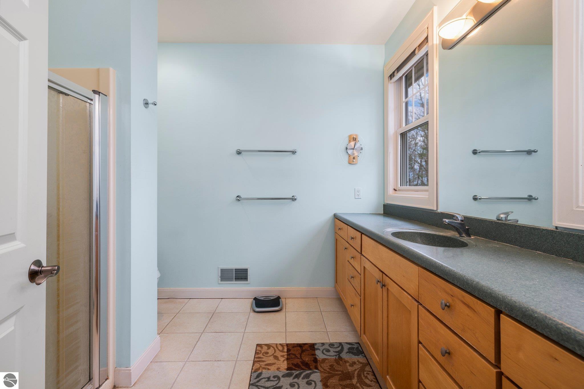 6403 Cedarmere