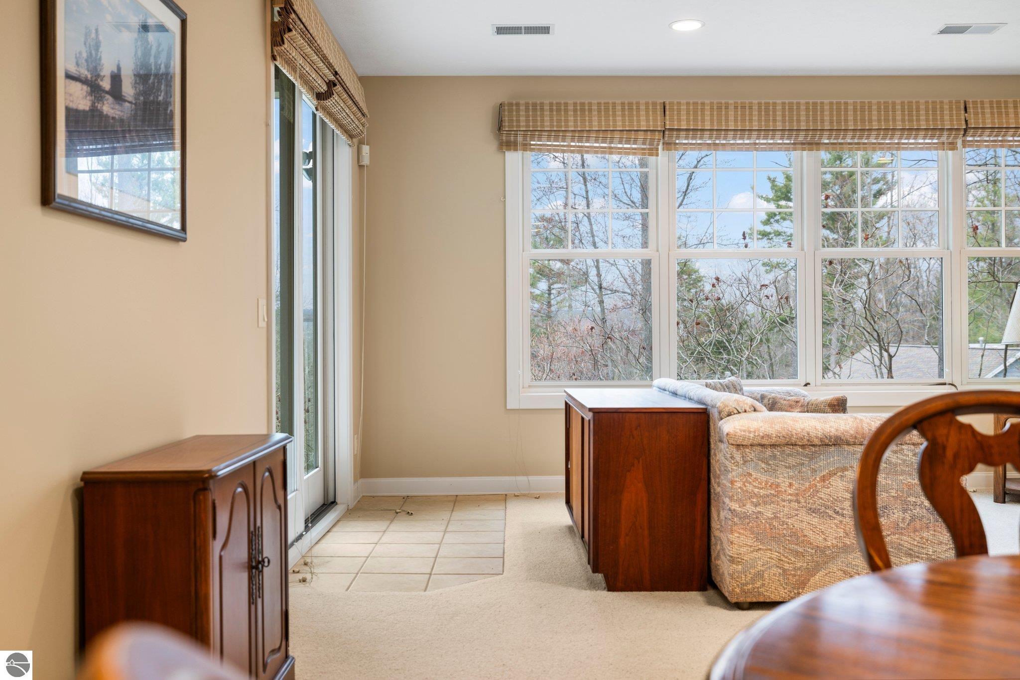 6403 Cedarmere