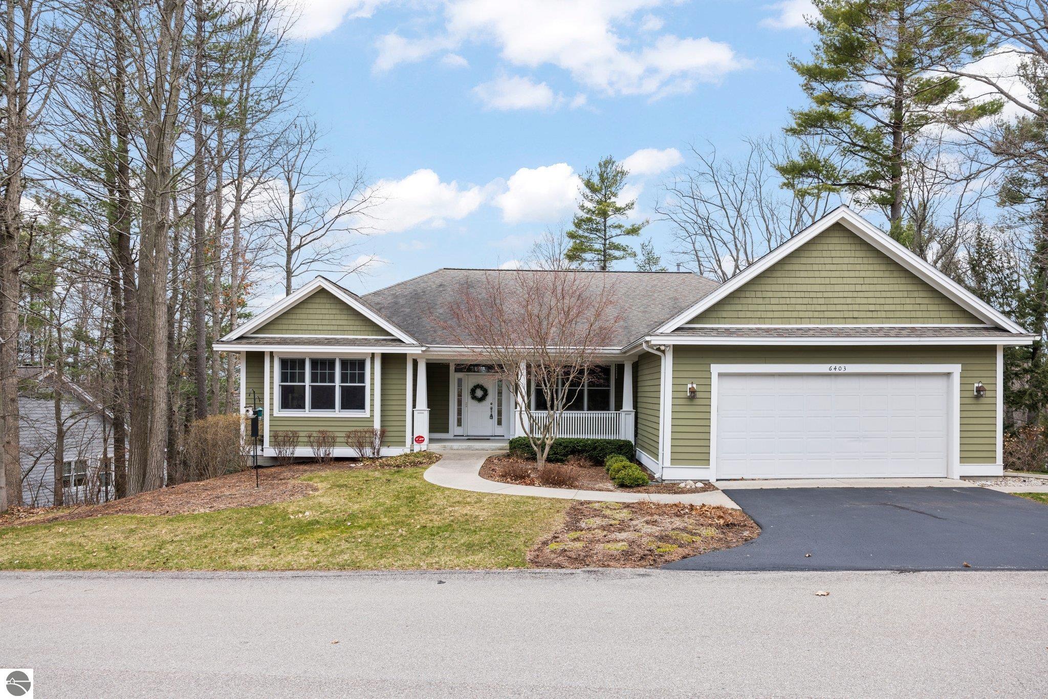 6403 Cedarmere