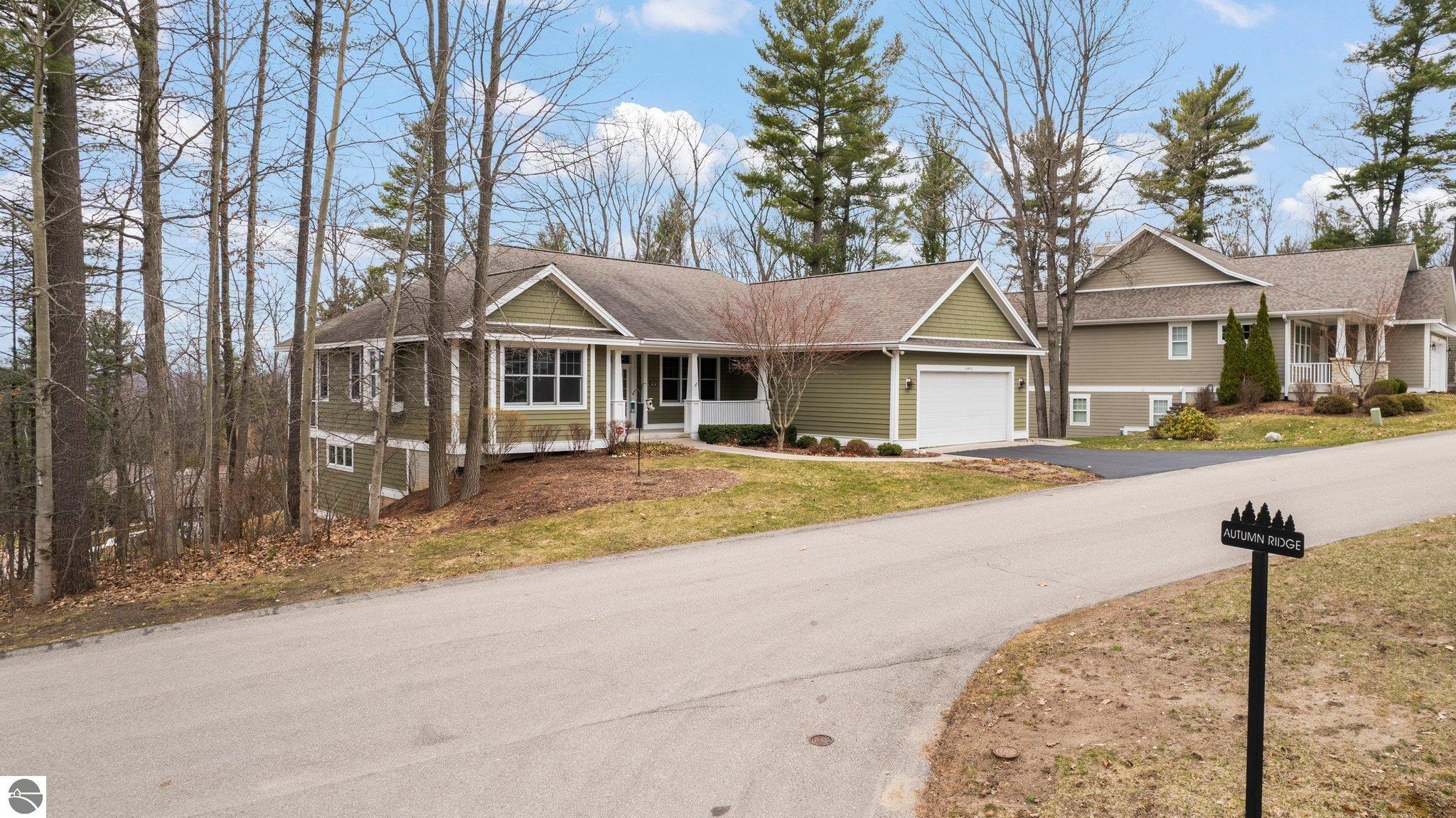 6403 Cedarmere