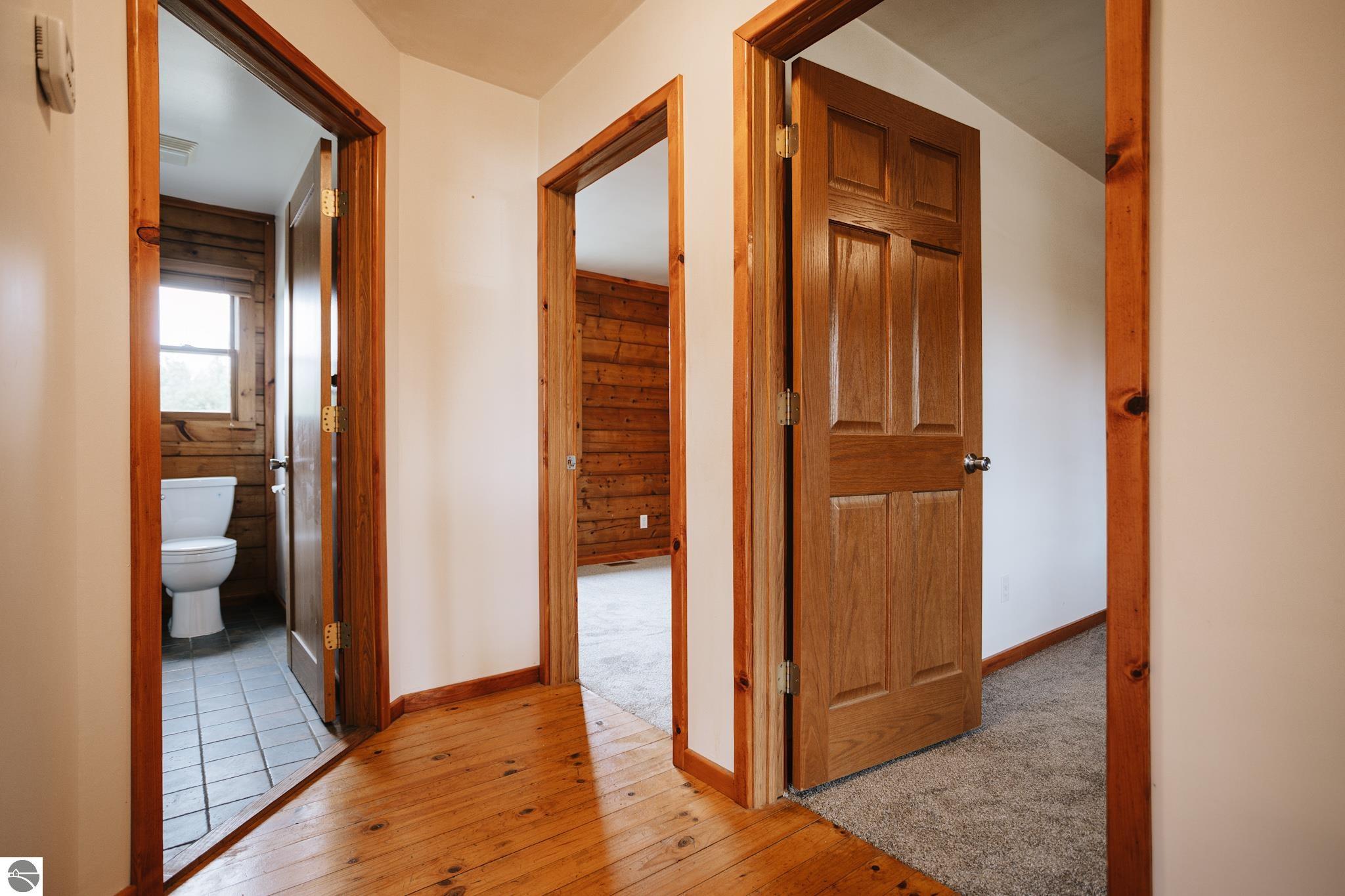 690 NE Sunrise Trail