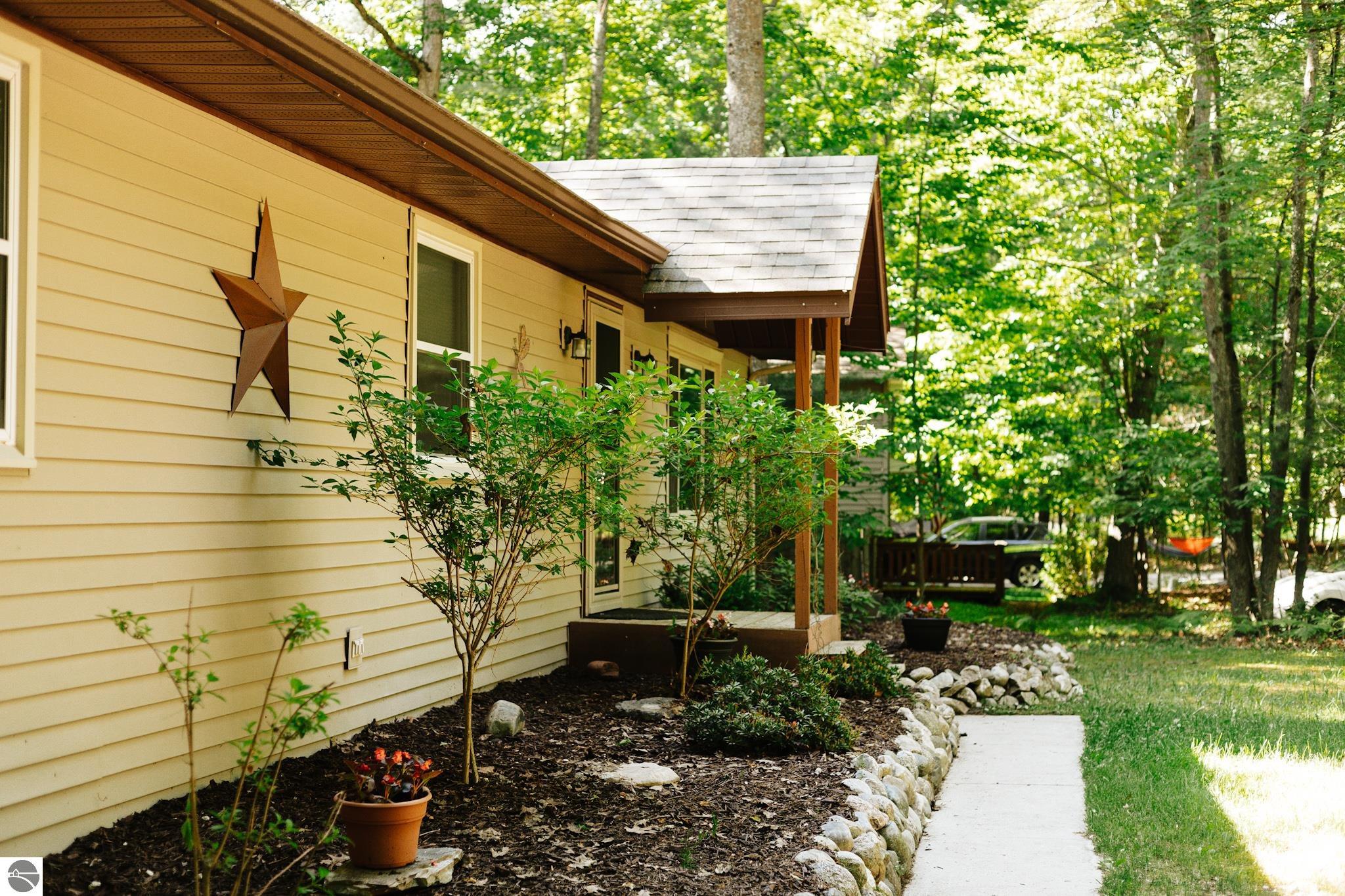 119 Peninsula Trail