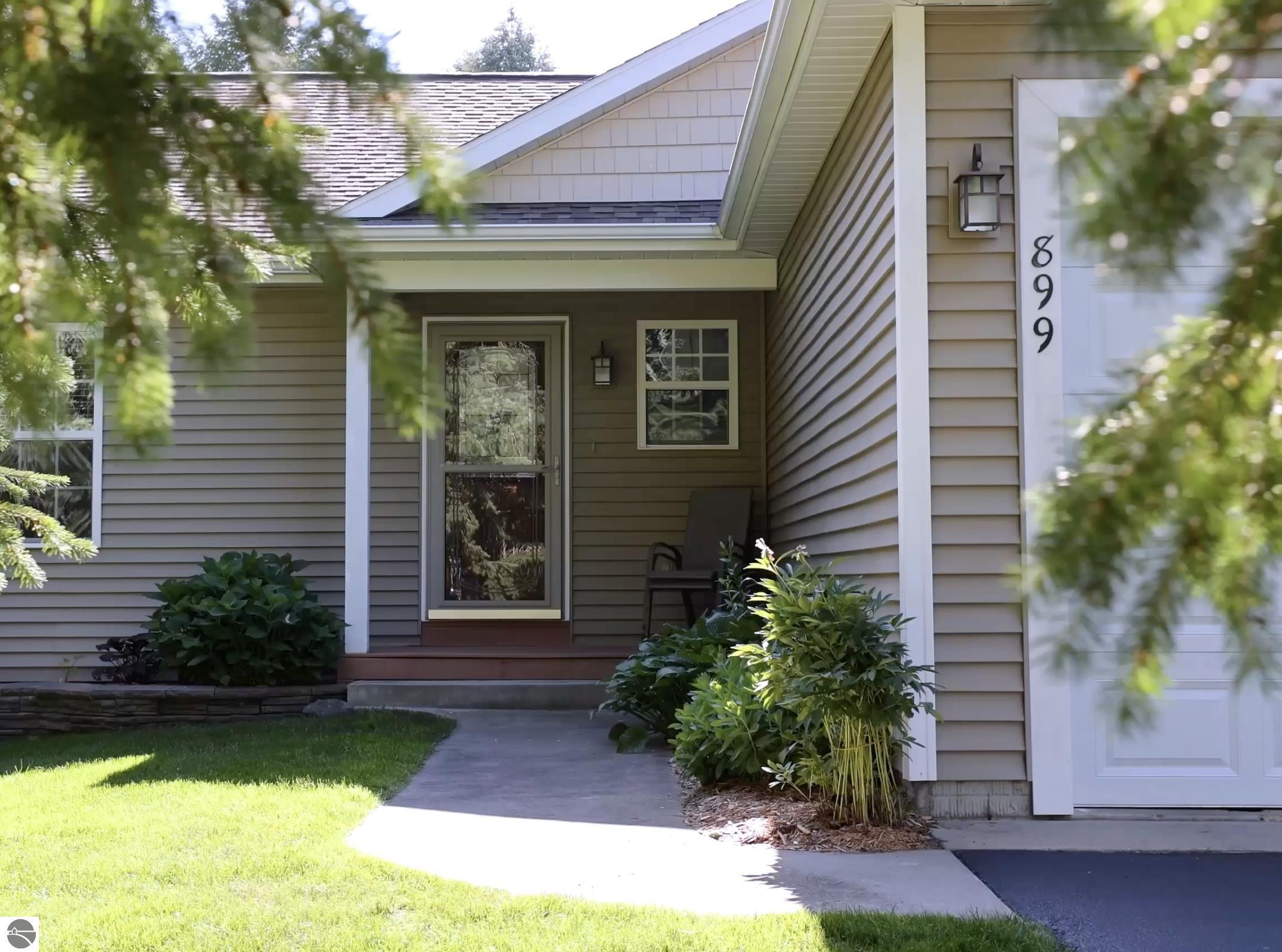 899 Francis Drive
