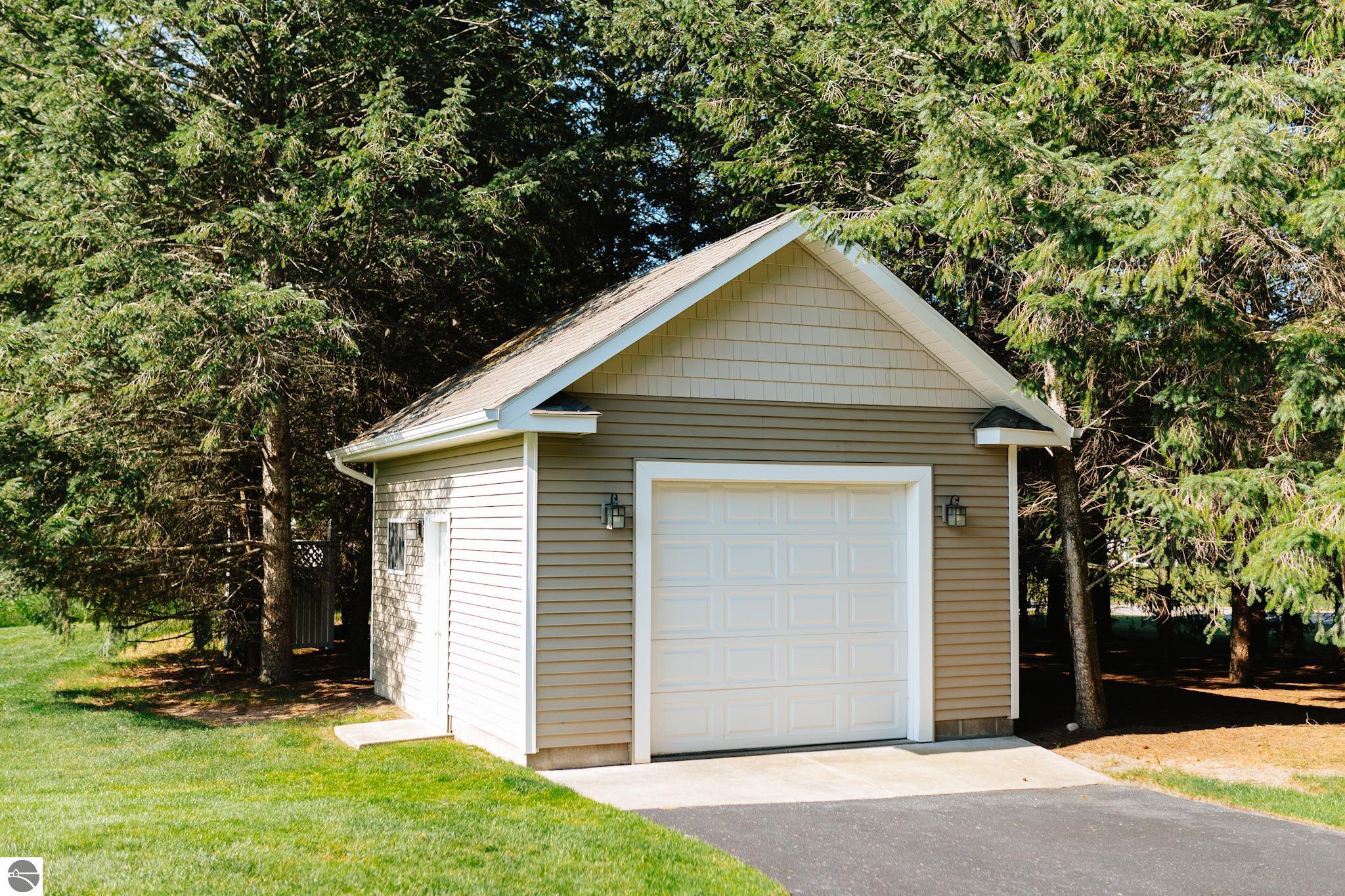 899 Francis Drive