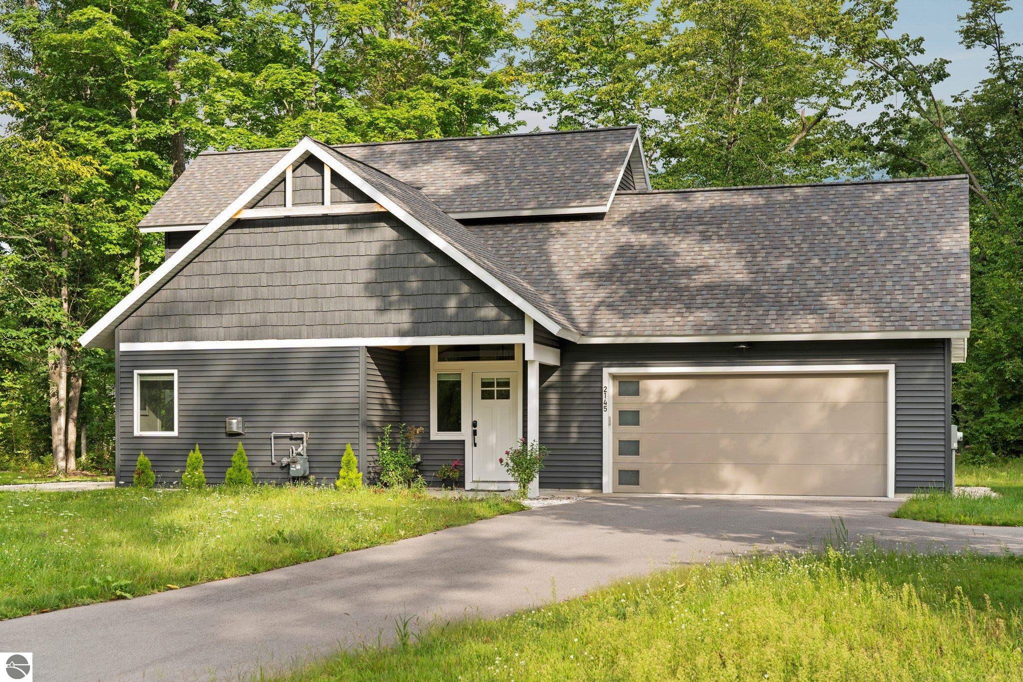 2145 Arbutus Pointe Drive