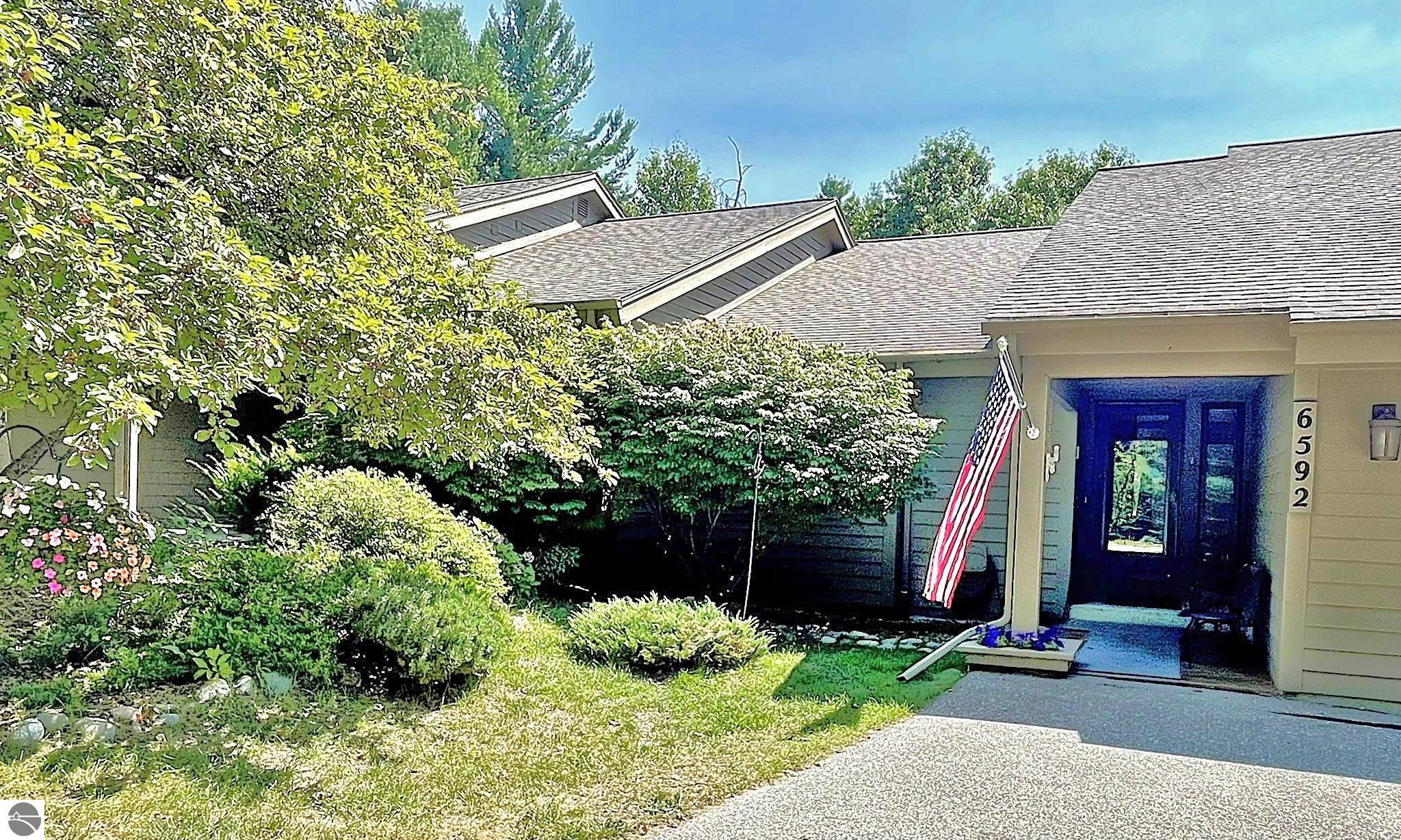 6592 Mission Ridge # 86