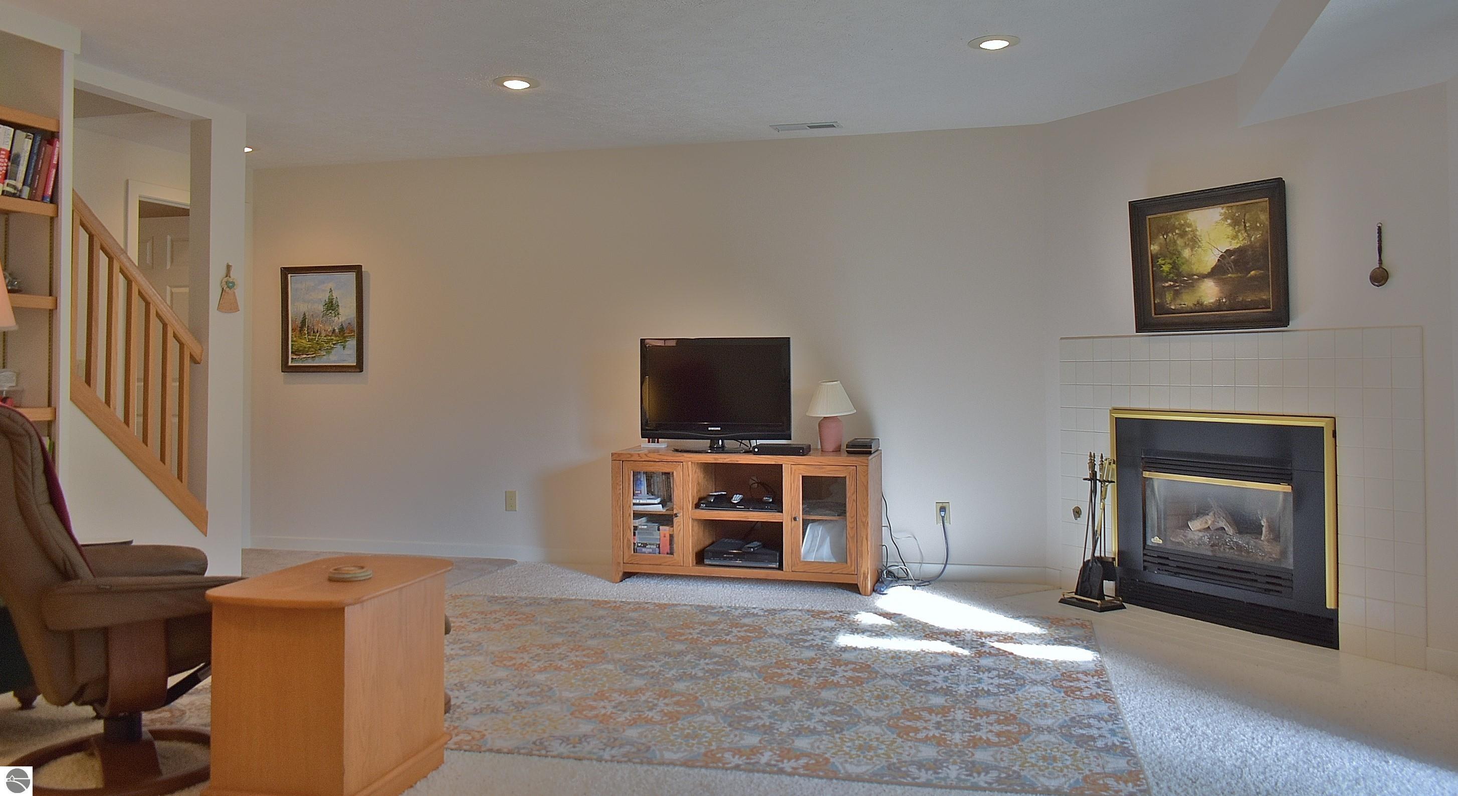 6592 Mission Ridge # 86