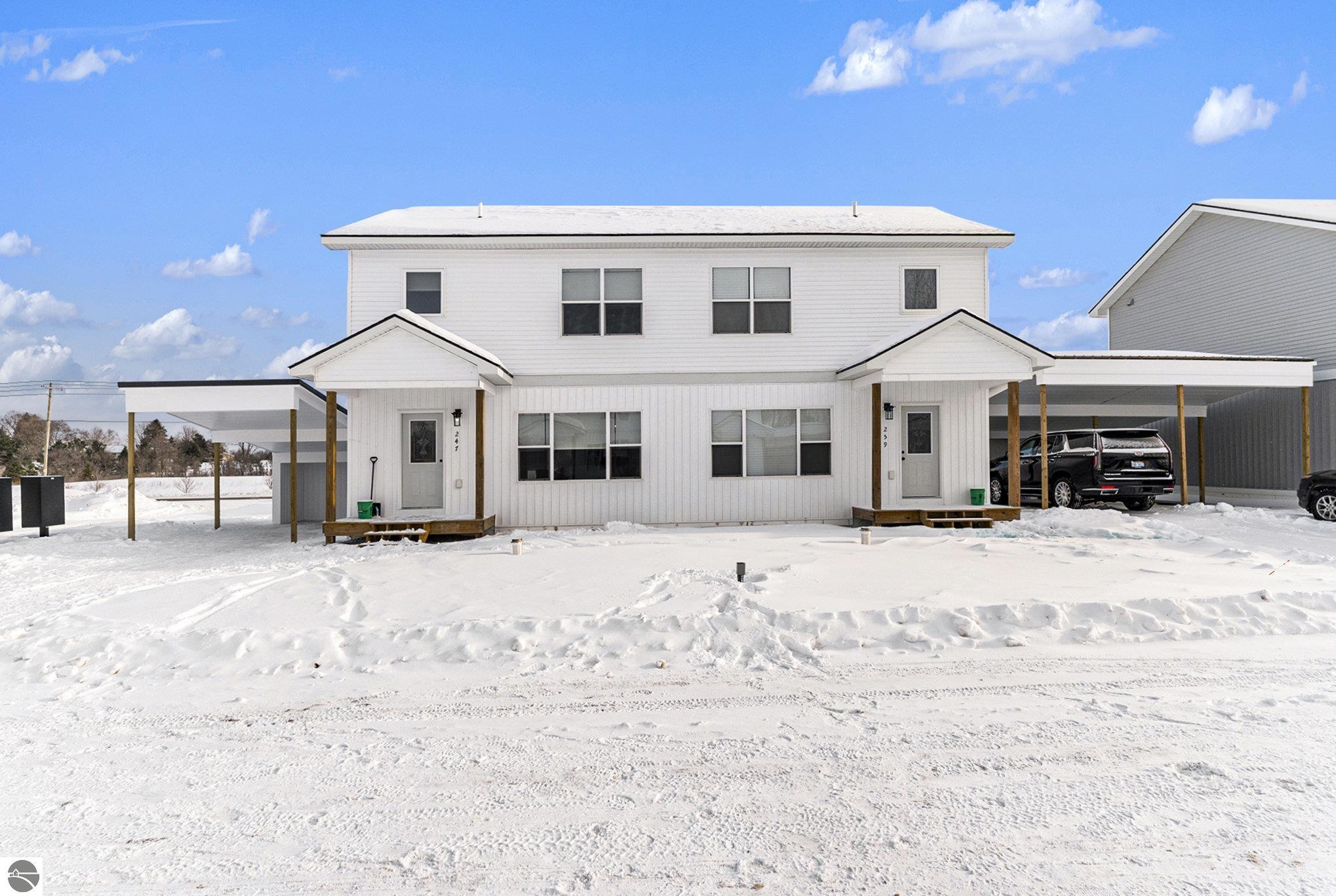 261 Thrive Boulevard # 3