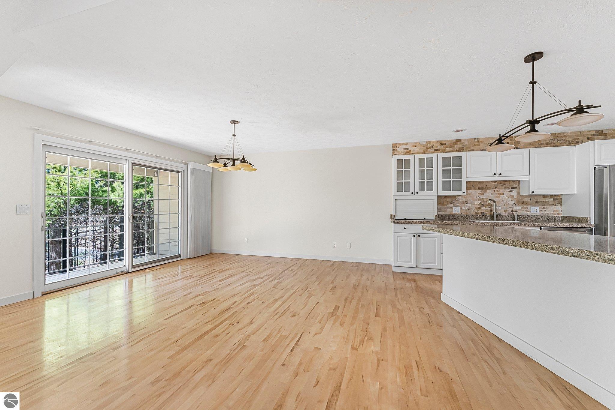 6515 Mission Ridge