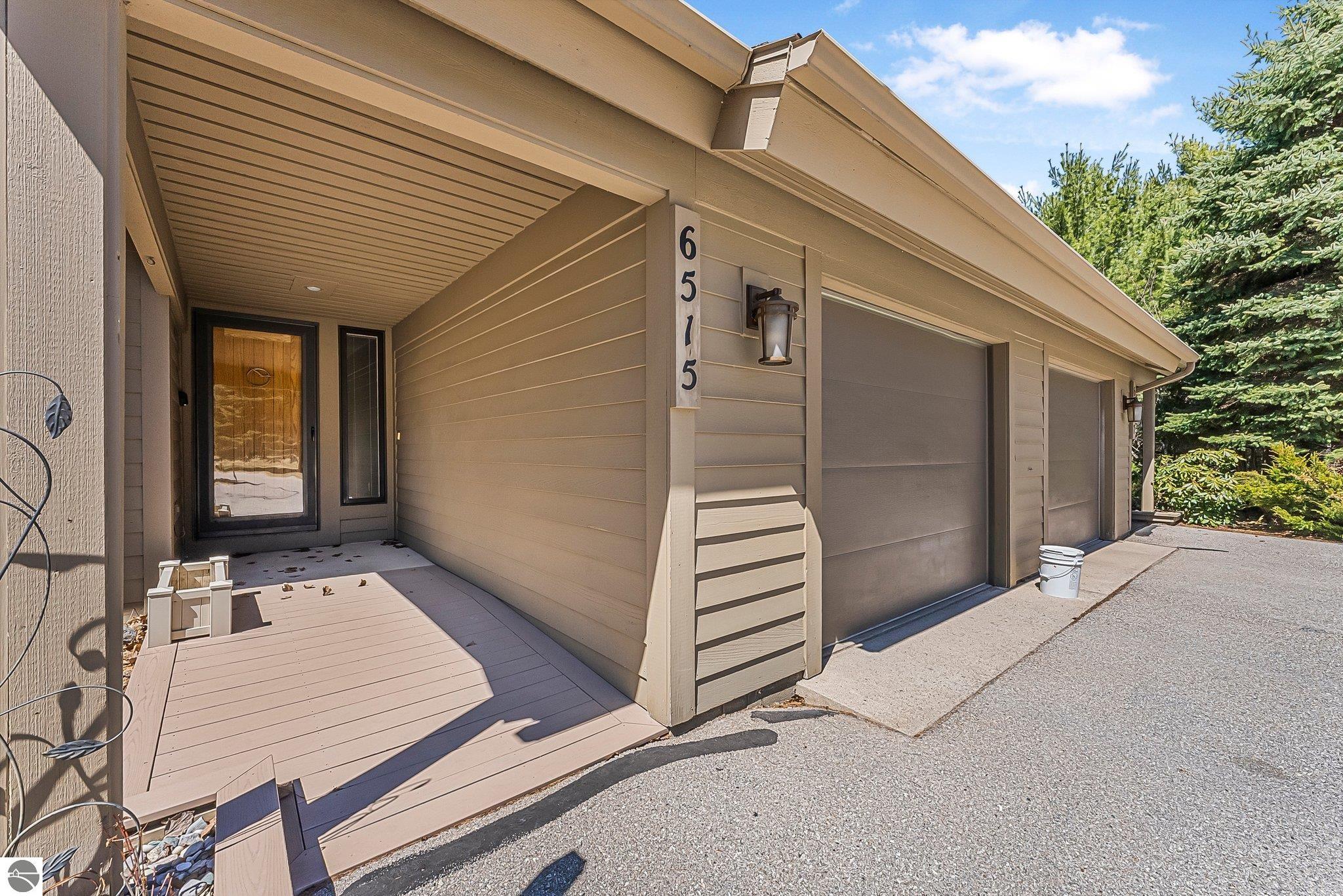 6515 Mission Ridge