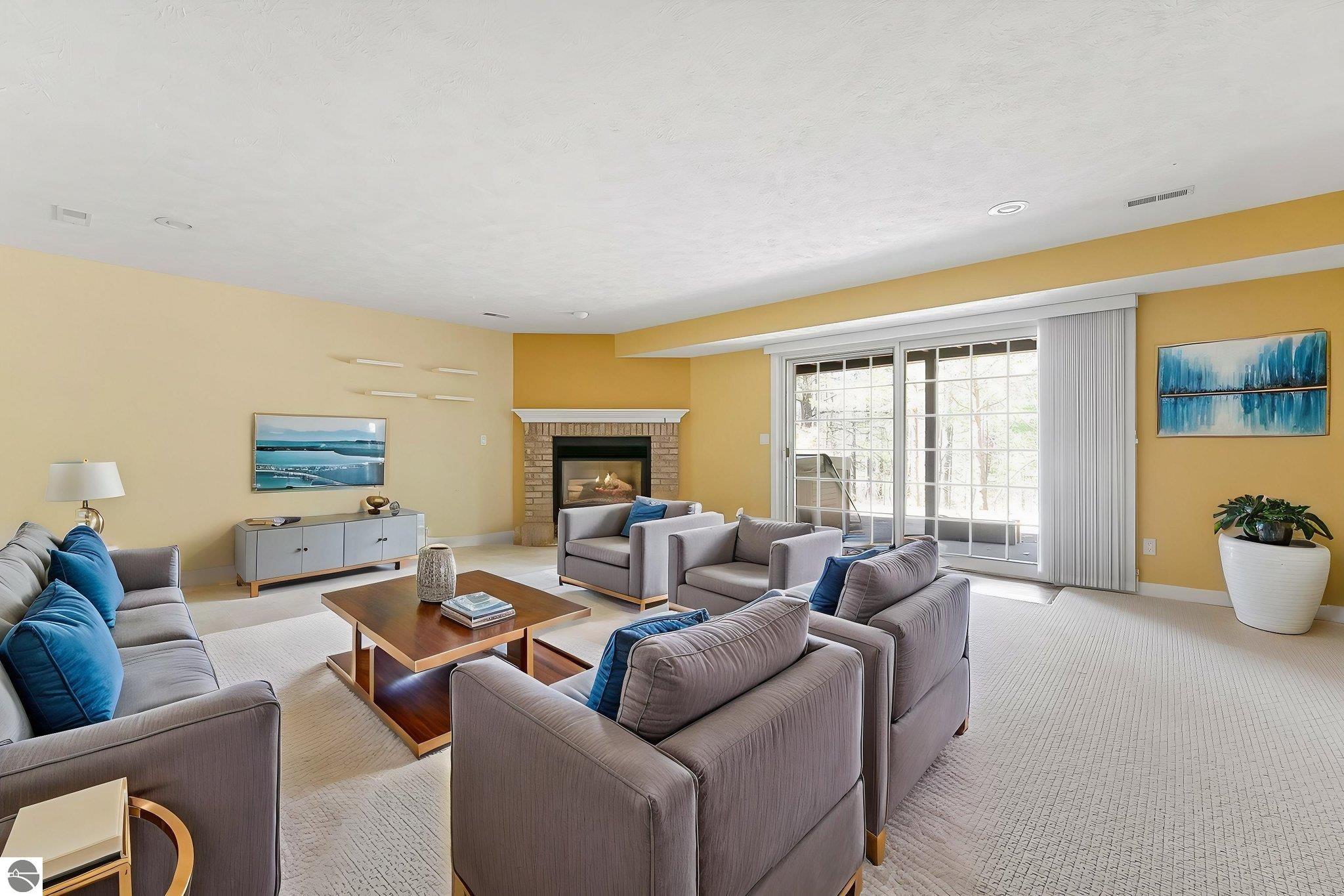 6515 Mission Ridge