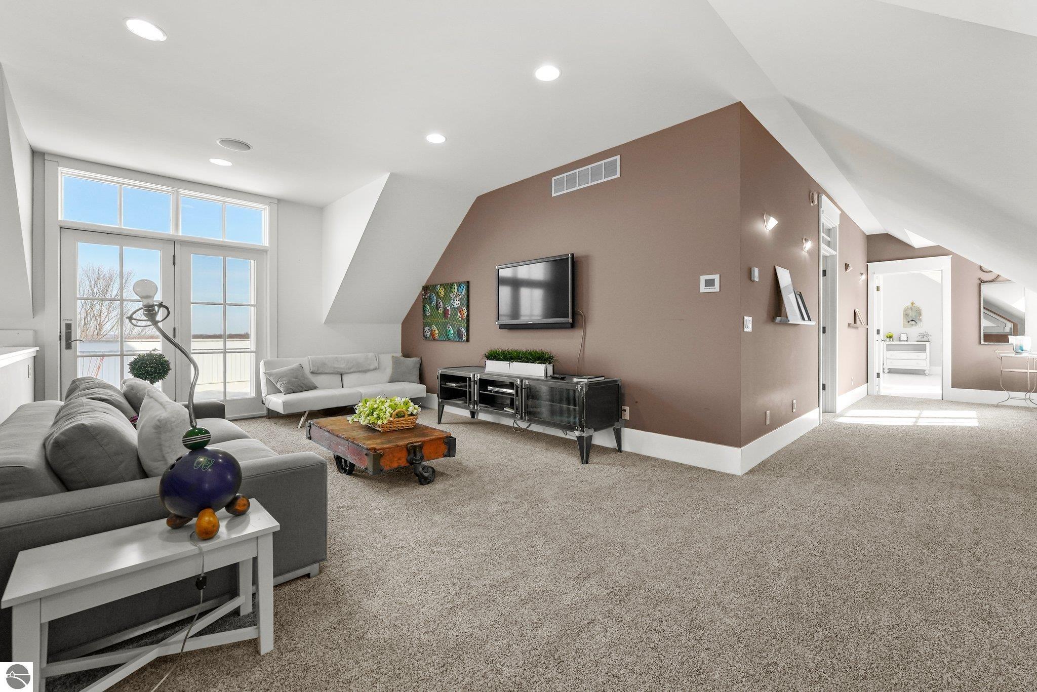 10292 E Fort Road # 1