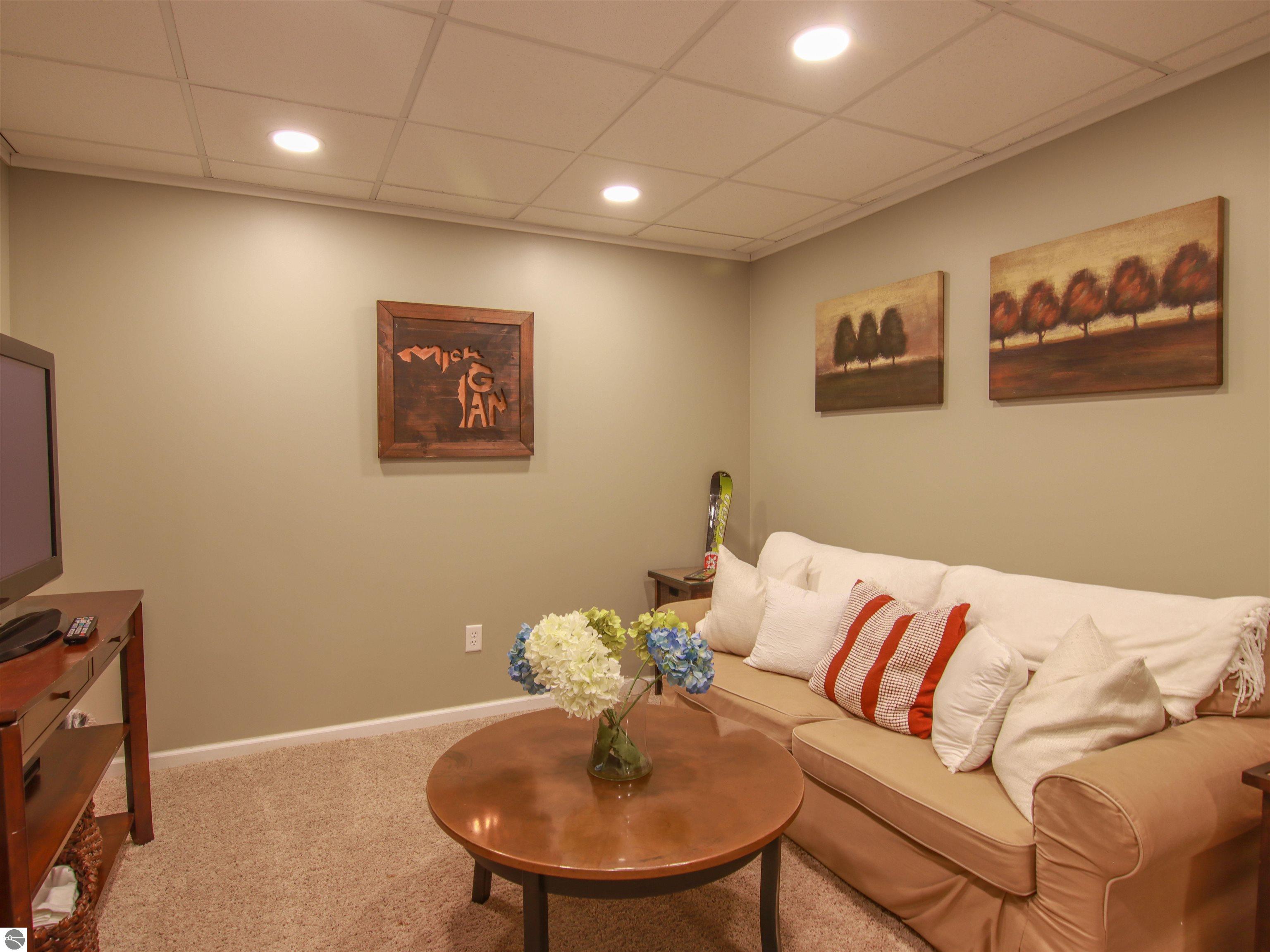 7984 Ontonagon Court