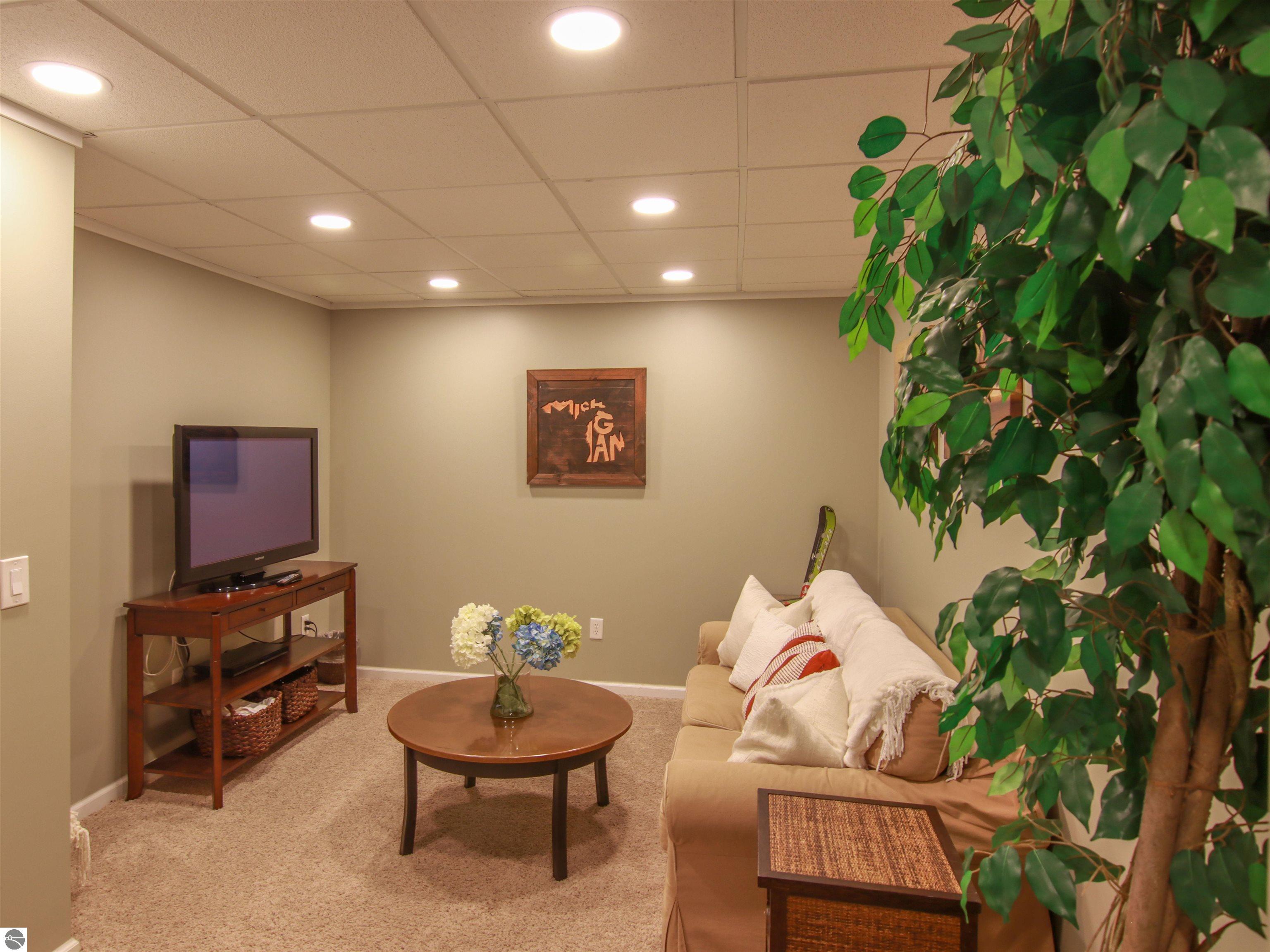 7984 Ontonagon Court