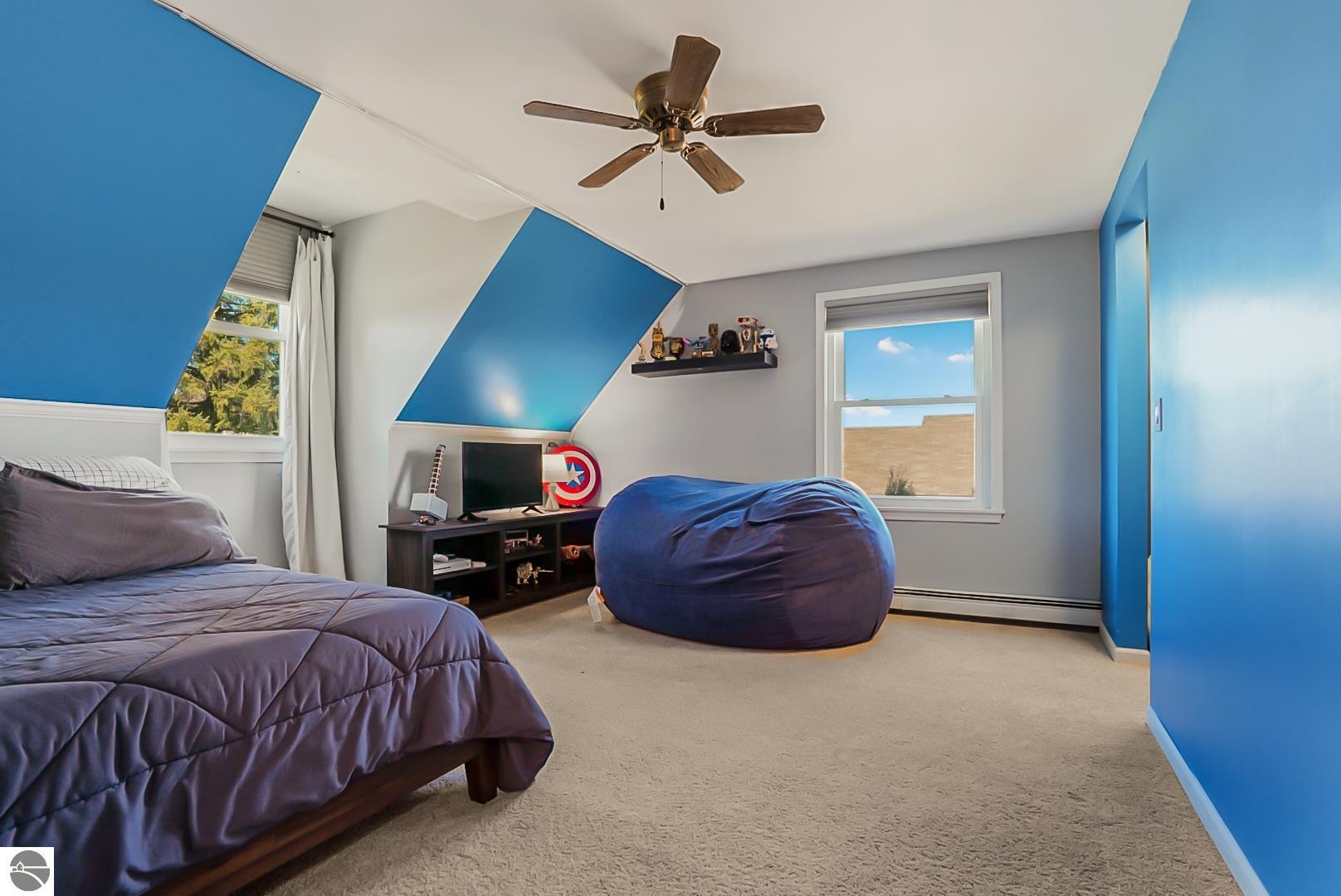 1376 Farmington Drive