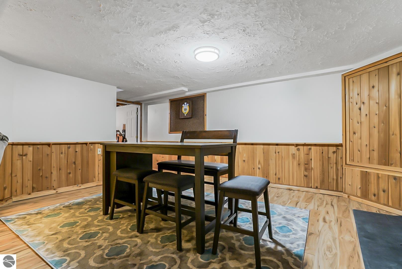 1376 Farmington Drive