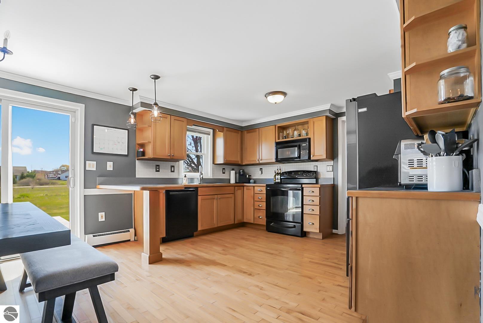 1376 Farmington Drive