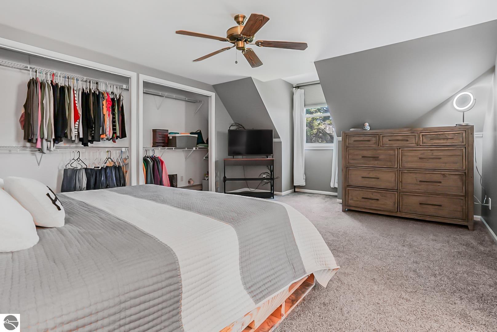 1376 Farmington Drive