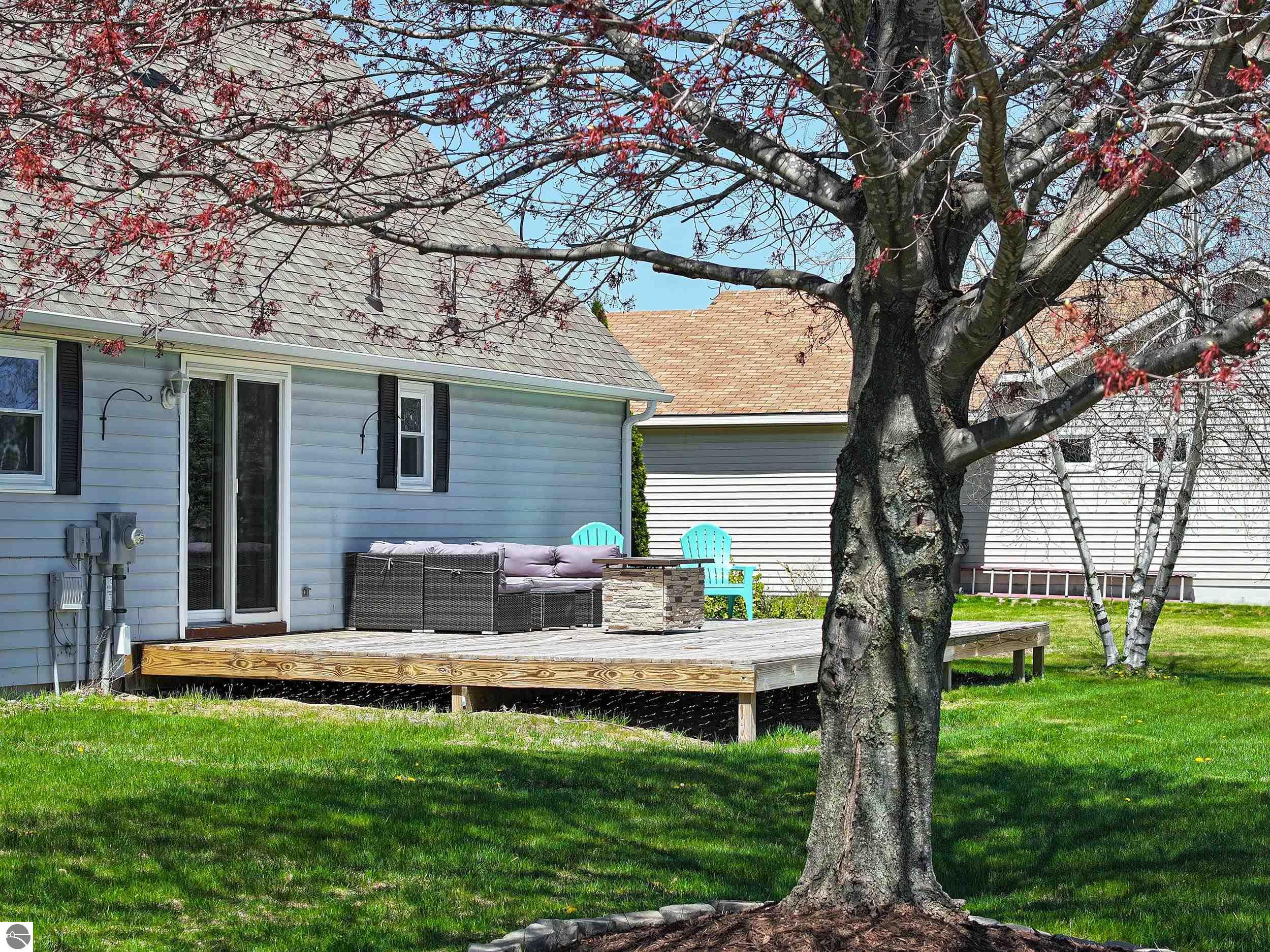 1376 Farmington Drive