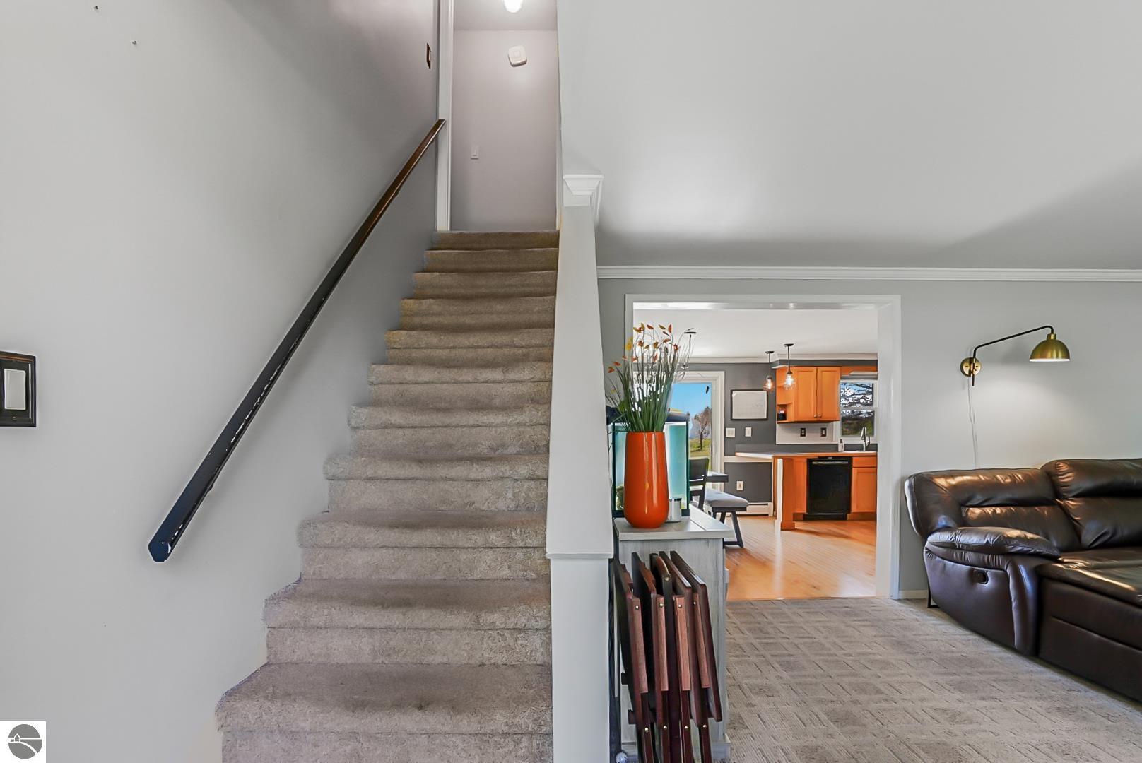 1376 Farmington Drive