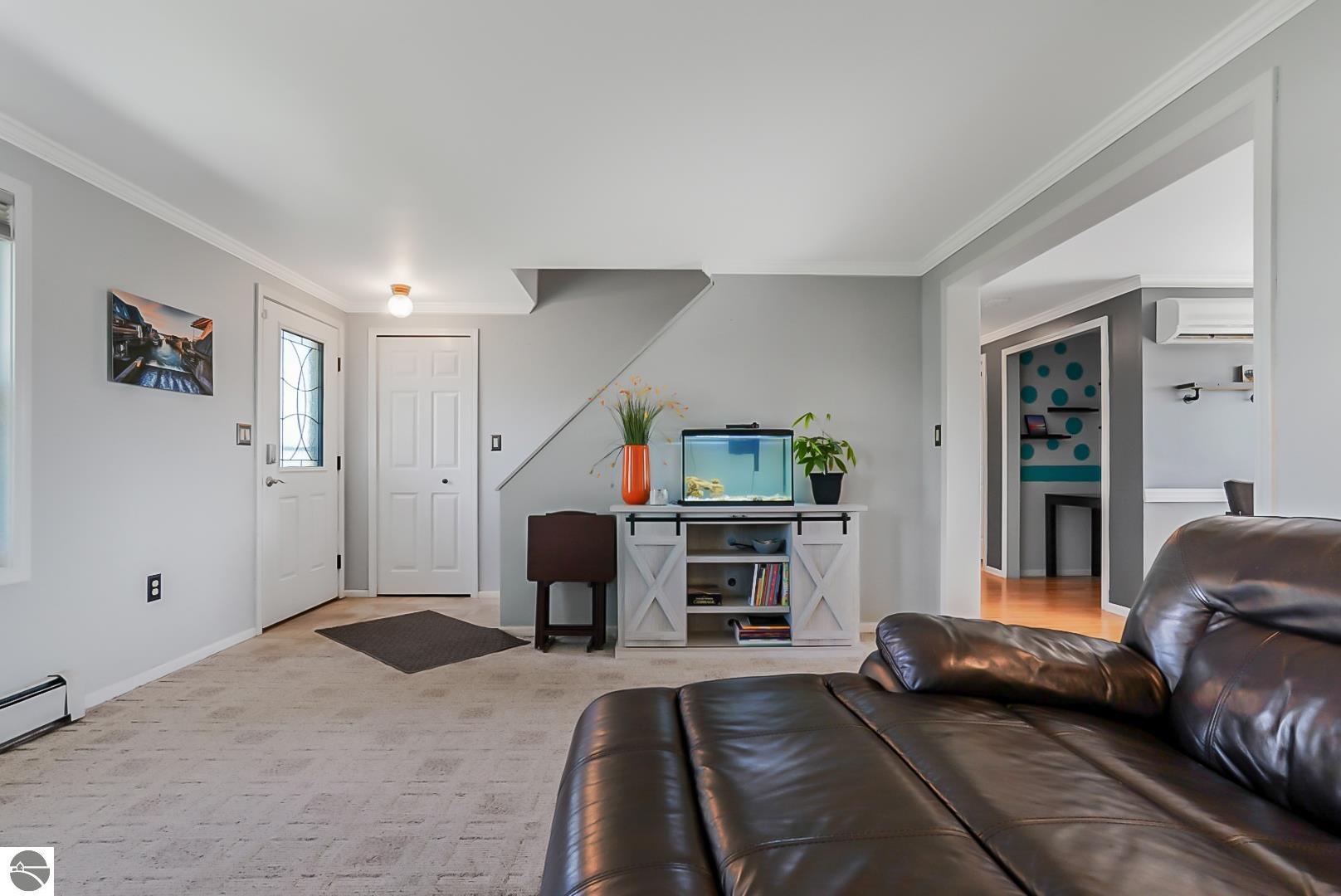1376 Farmington Drive