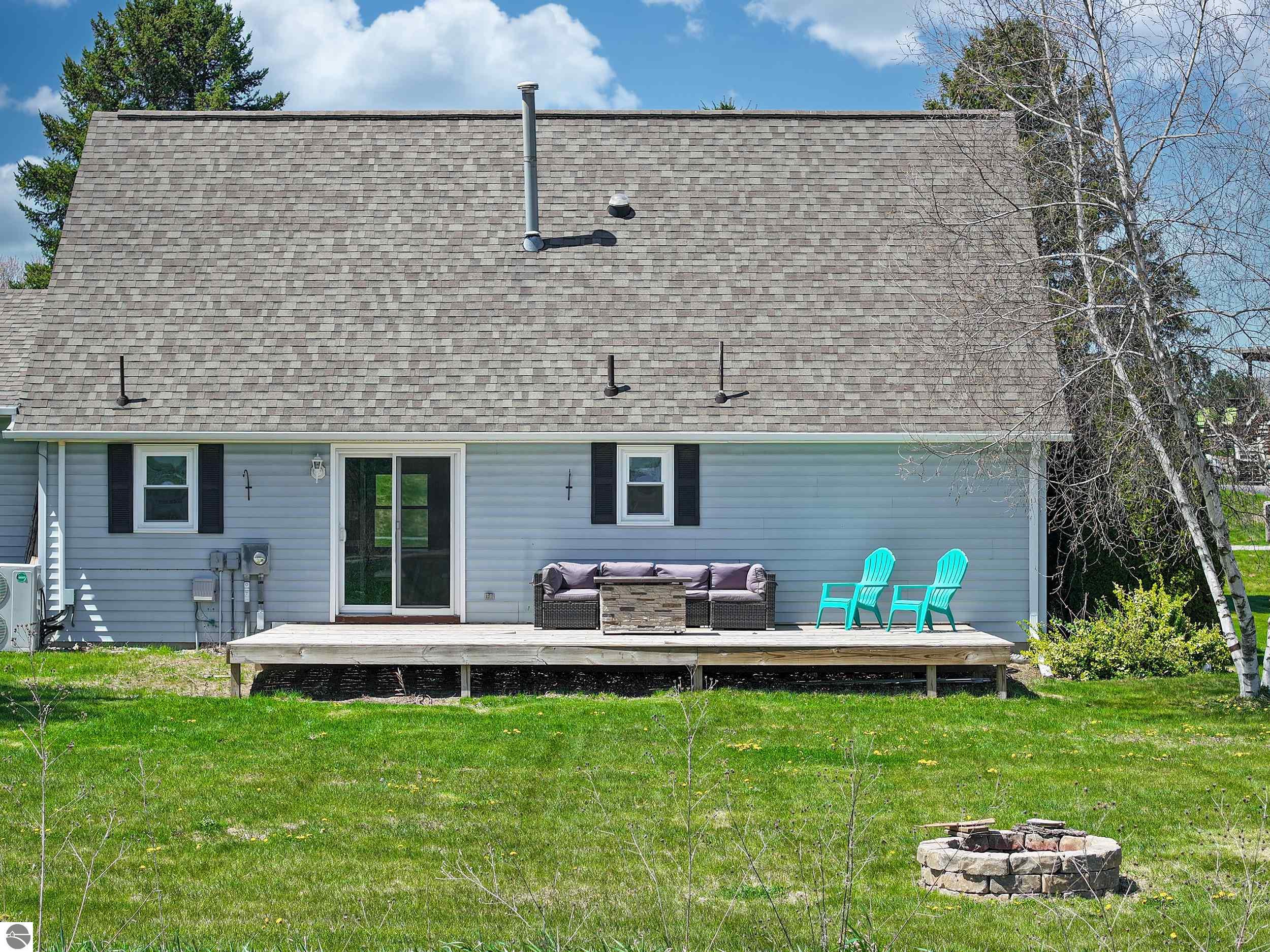 1376 Farmington Drive