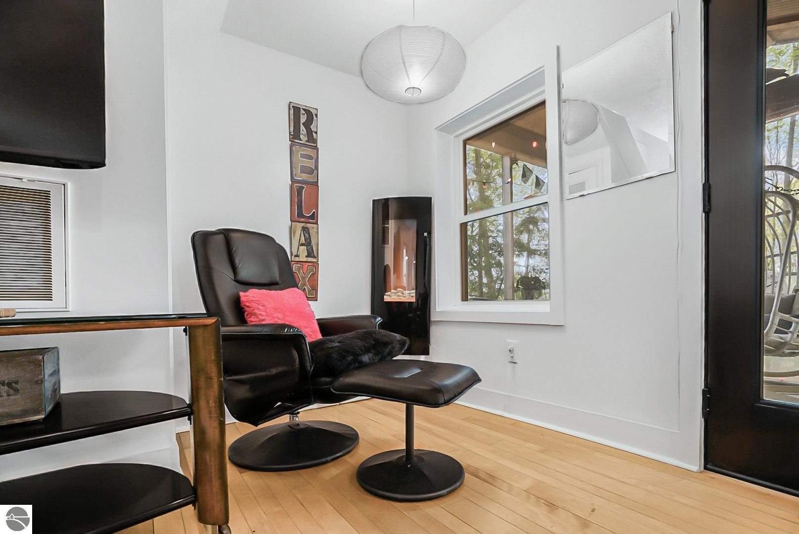 10092 S Elm Street