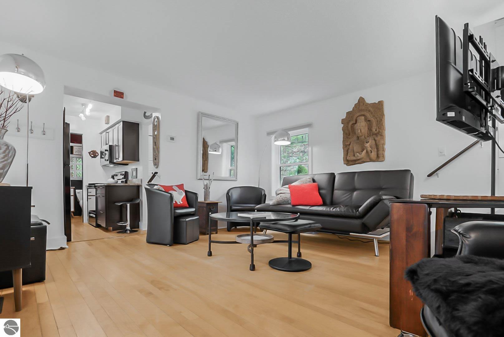 10092 S Elm Street