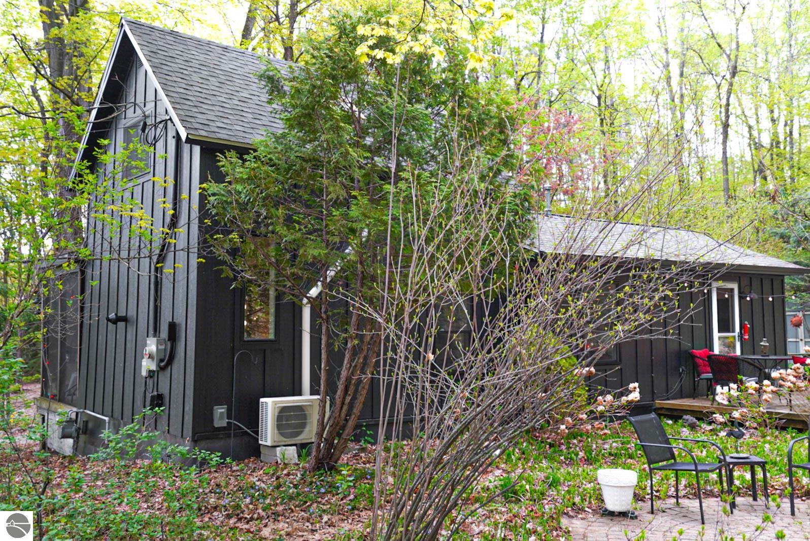 10092 S Elm Street