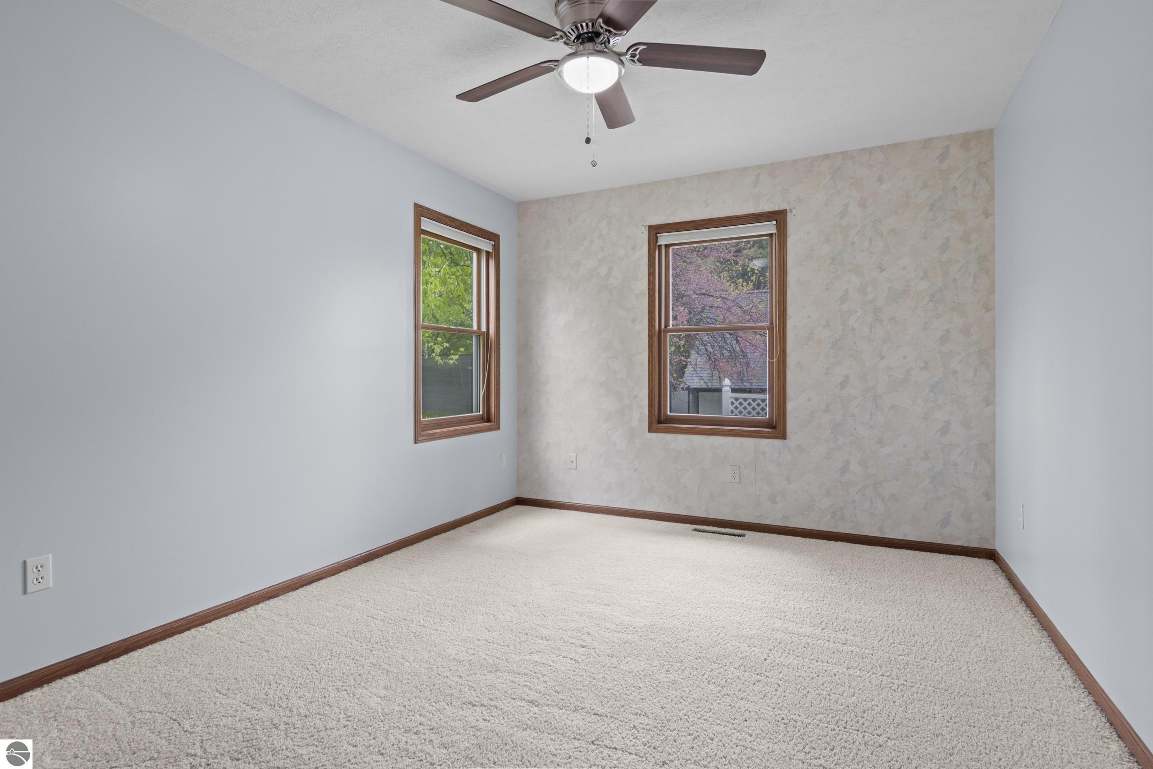 4925 Ridge Crest Drive