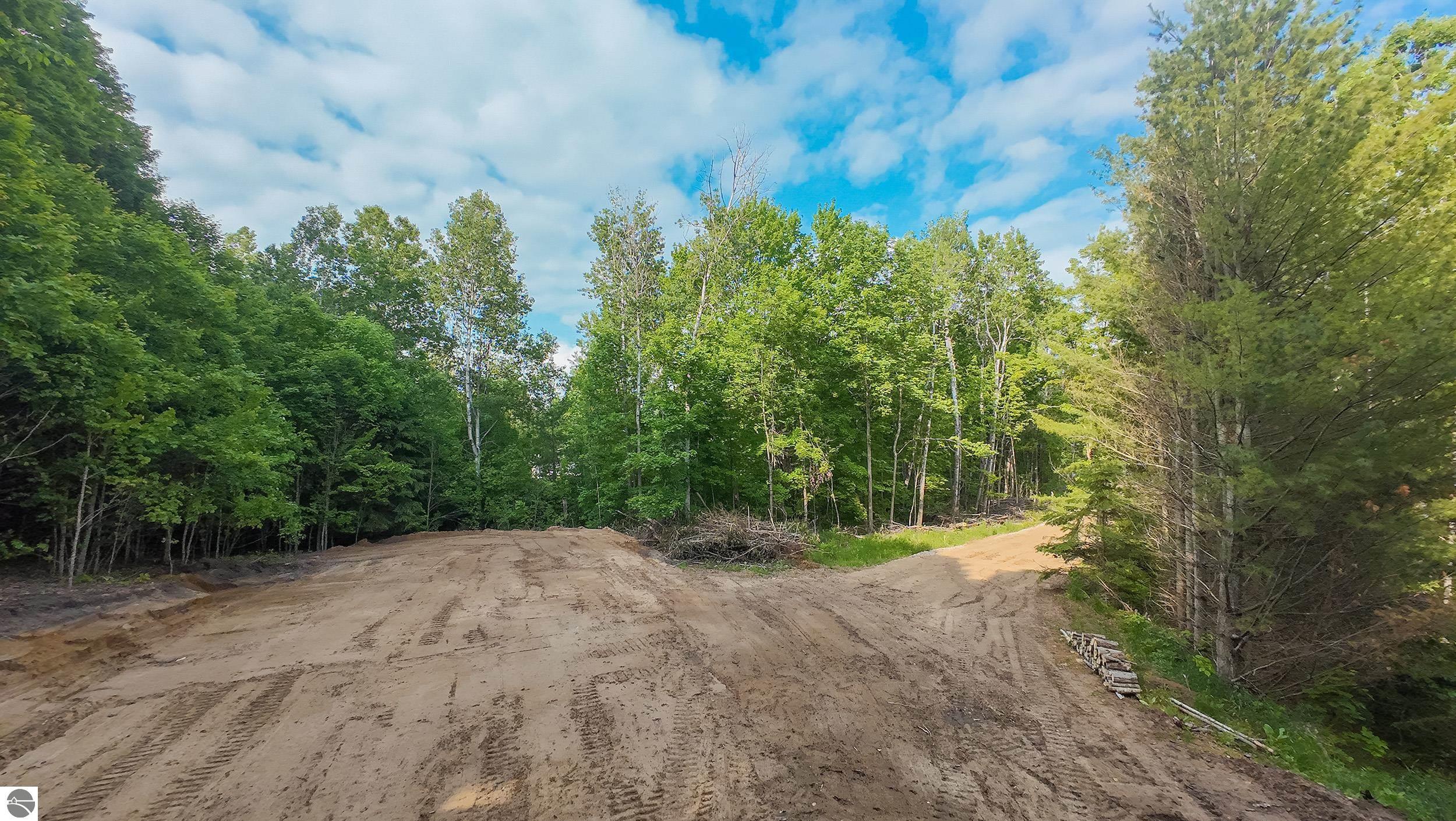 891 N Skinkle Road