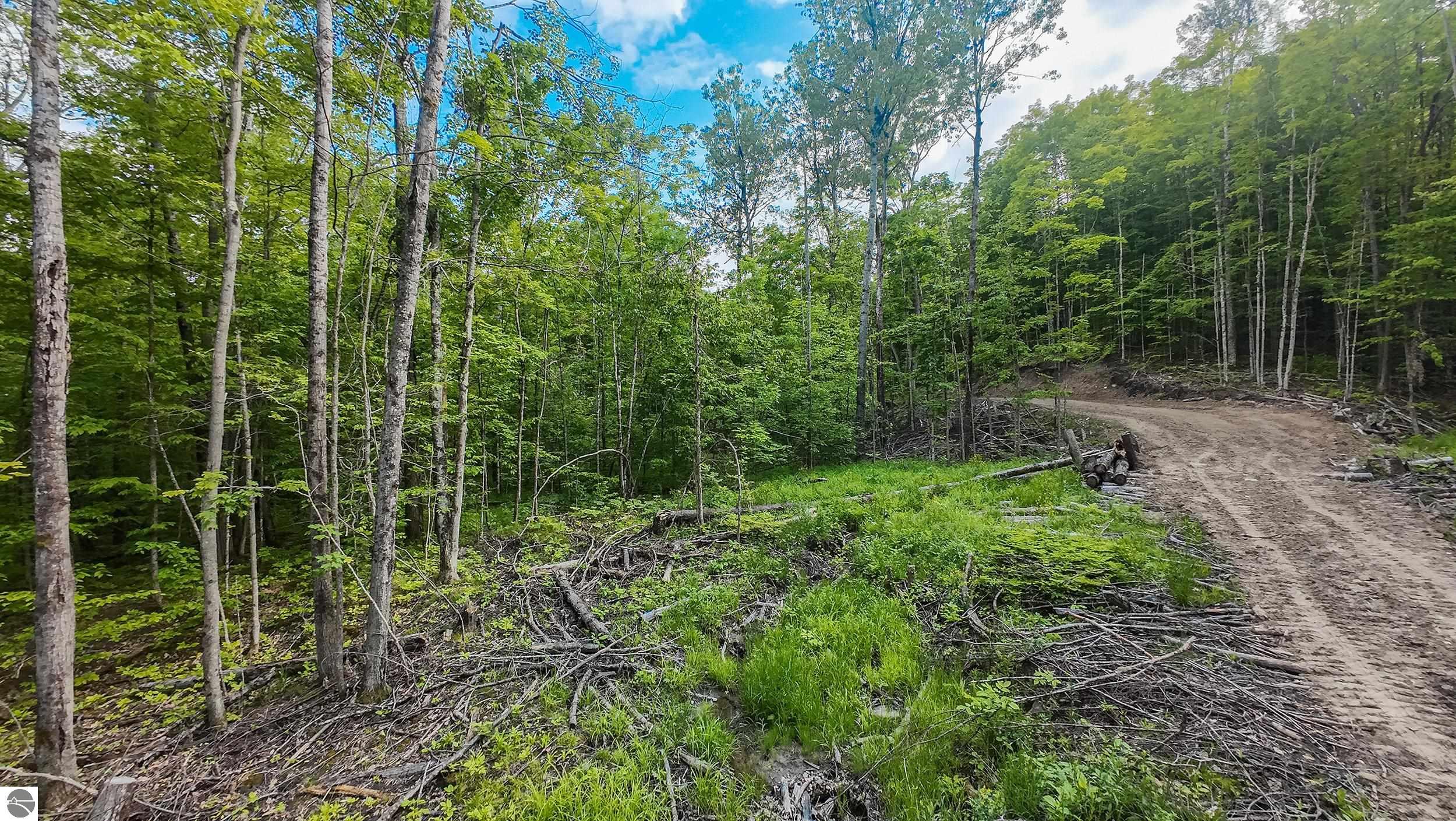 891 N Skinkle Road