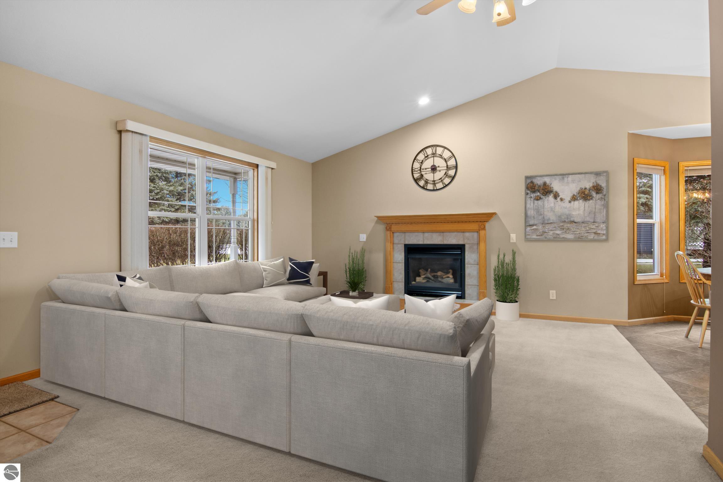 851 South Creek Court