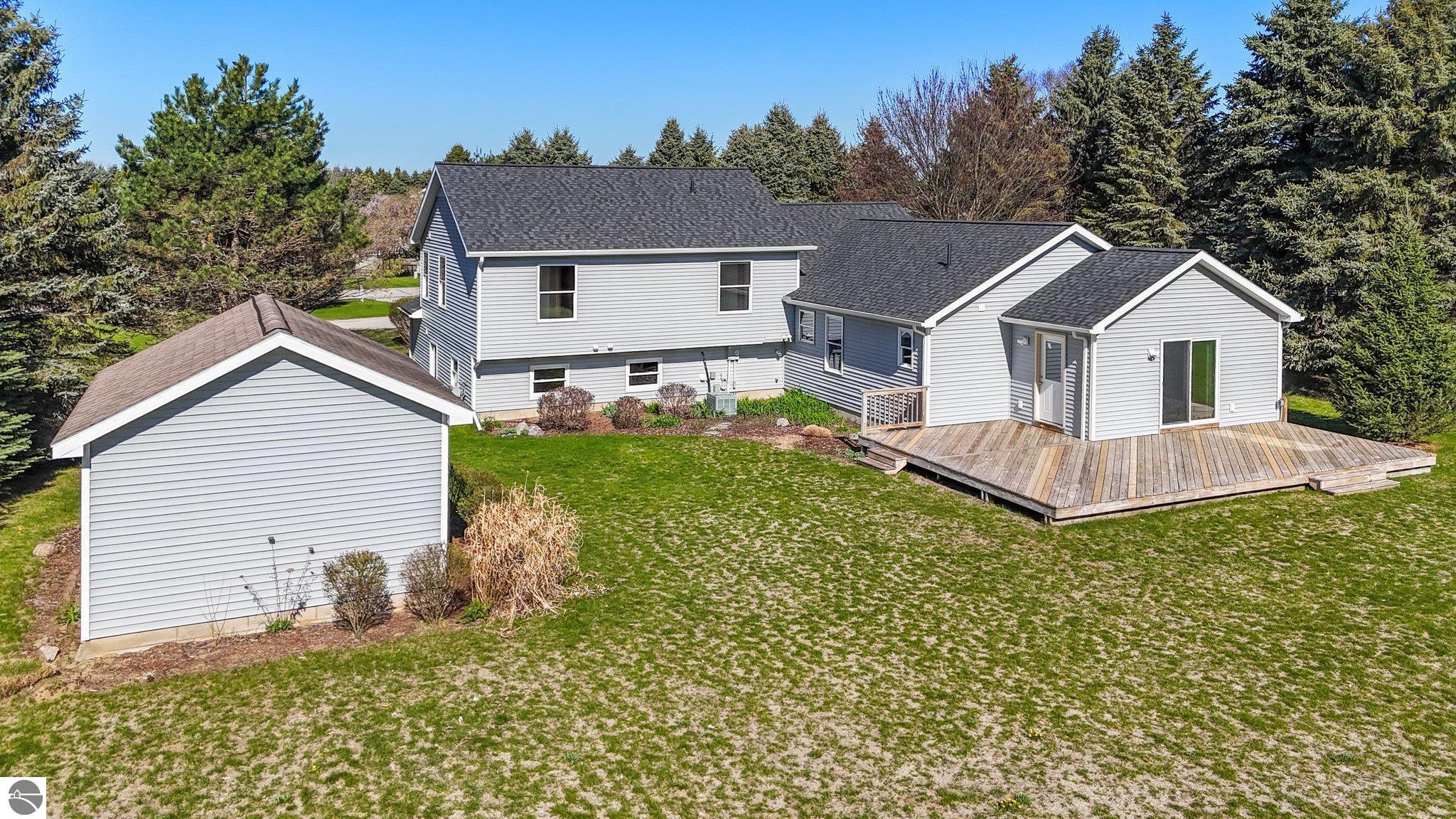851 South Creek Court
