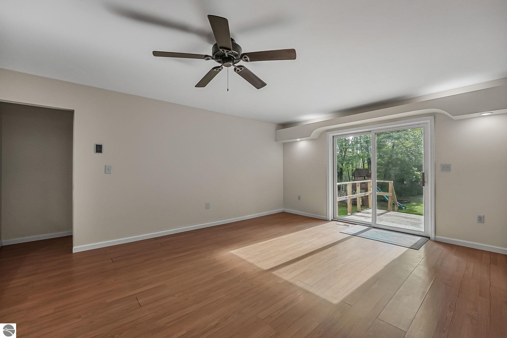 5251 Pinecrest Drive